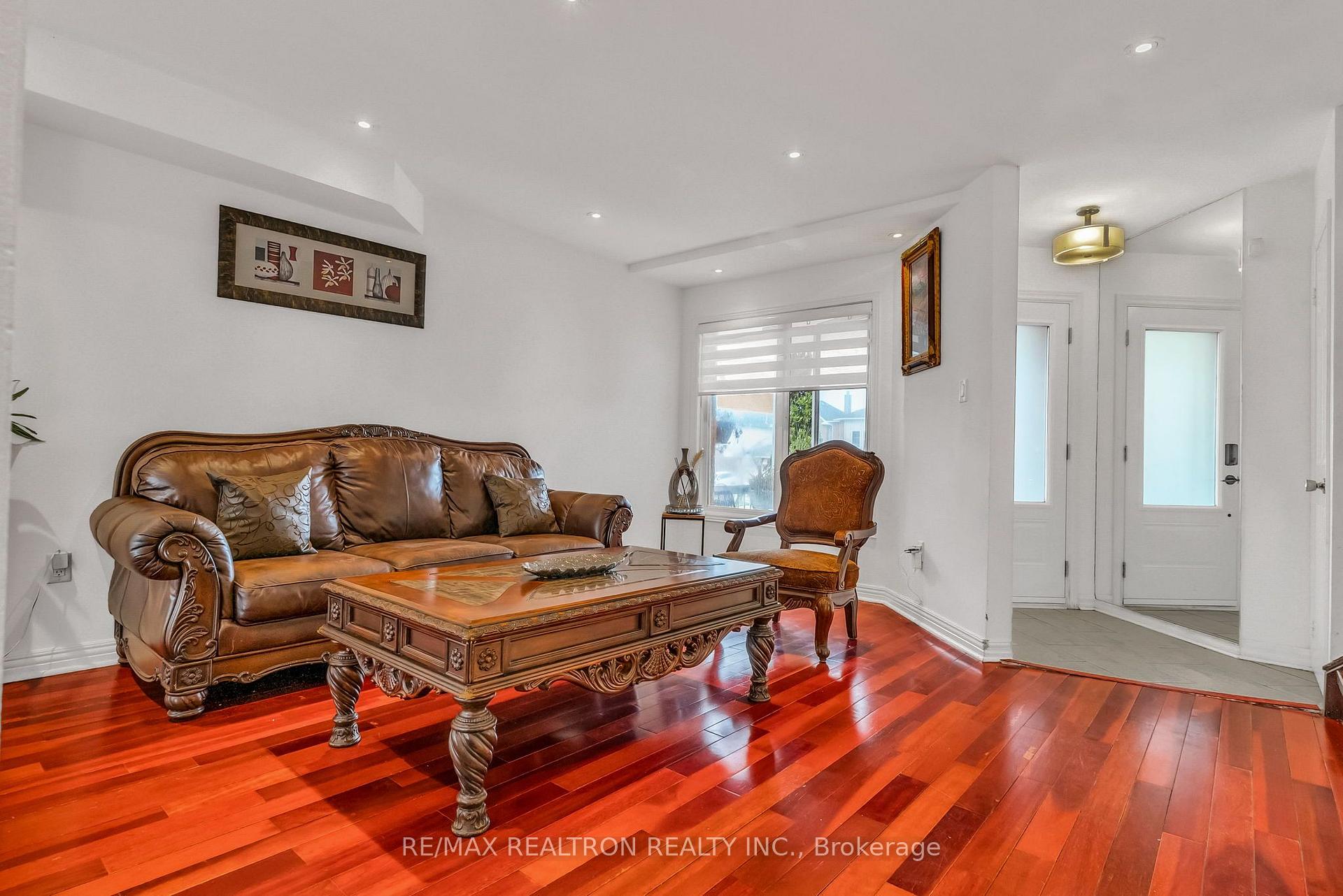 Photo 7 of 89 Beaconsfield Avenue, Brampton, Fletcher's West — HOMEH