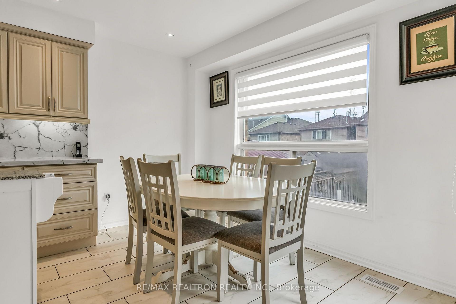 Photo 18 of 89 Beaconsfield Avenue, Brampton, Fletcher's West — HOMEH