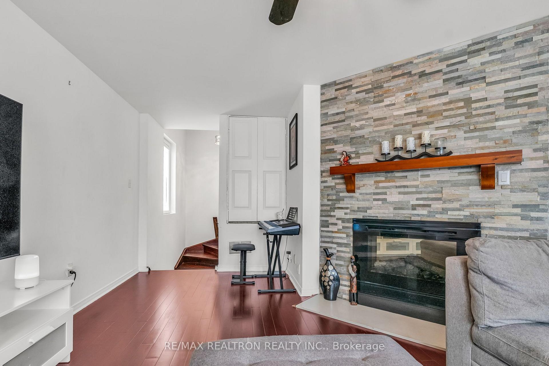 Photo 22 of 89 Beaconsfield Avenue, Brampton, Fletcher's West — HOMEH