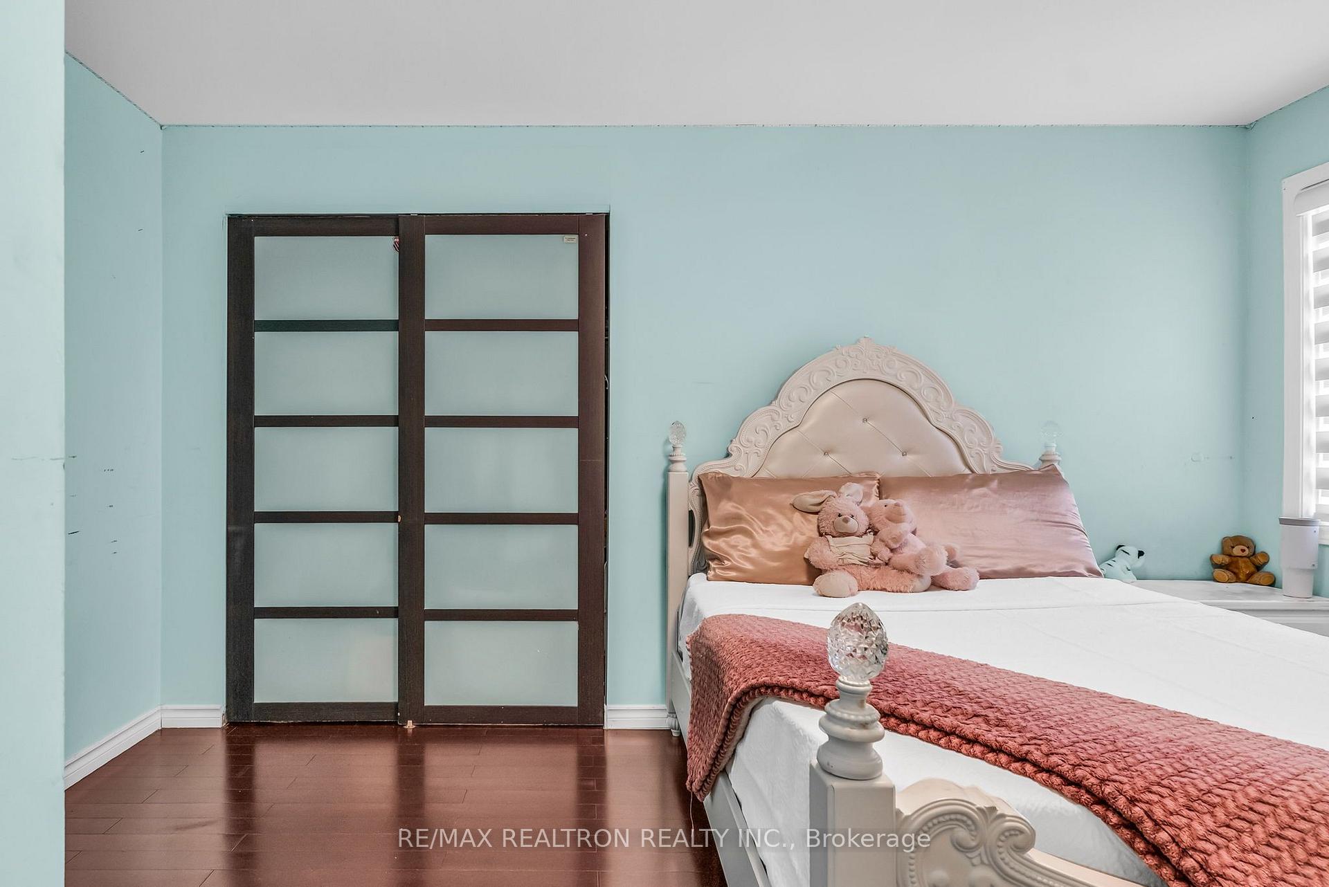 Photo 26 of 89 Beaconsfield Avenue, Brampton, Fletcher's West — HOMEH