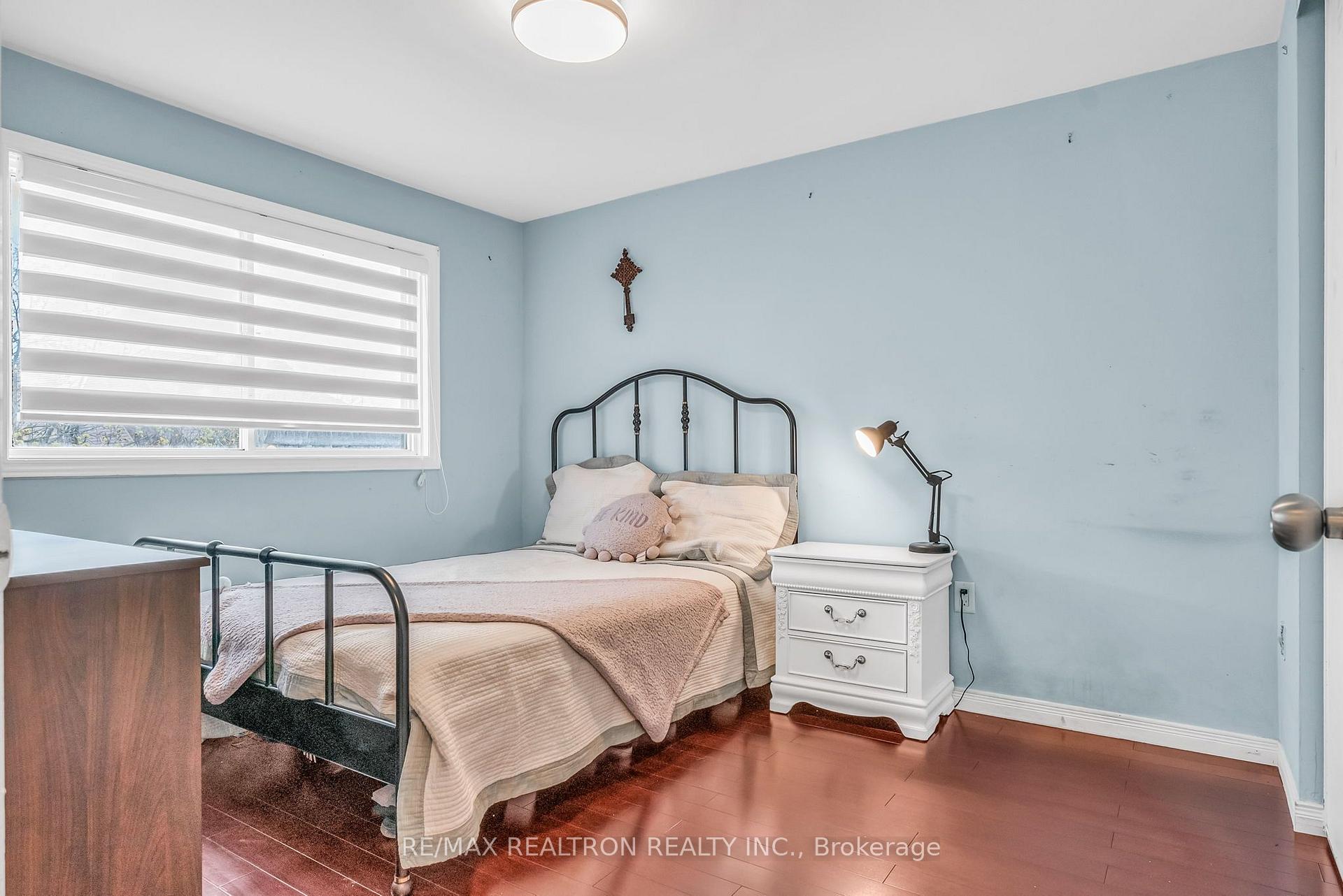 Photo 28 of 89 Beaconsfield Avenue, Brampton, Fletcher's West — HOMEH