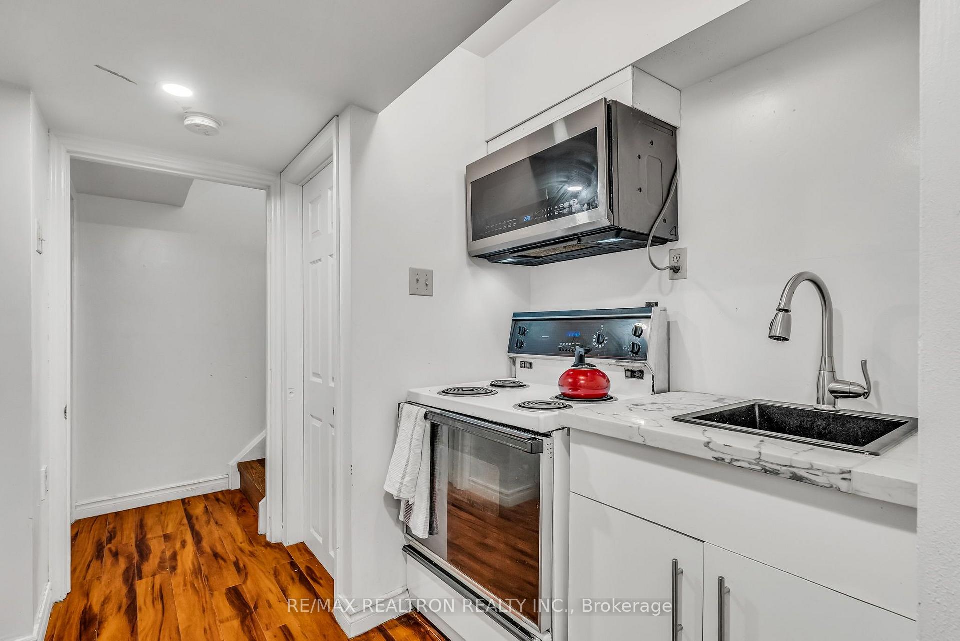 Photo 37 of 89 Beaconsfield Avenue, Brampton, Fletcher's West — HOMEH