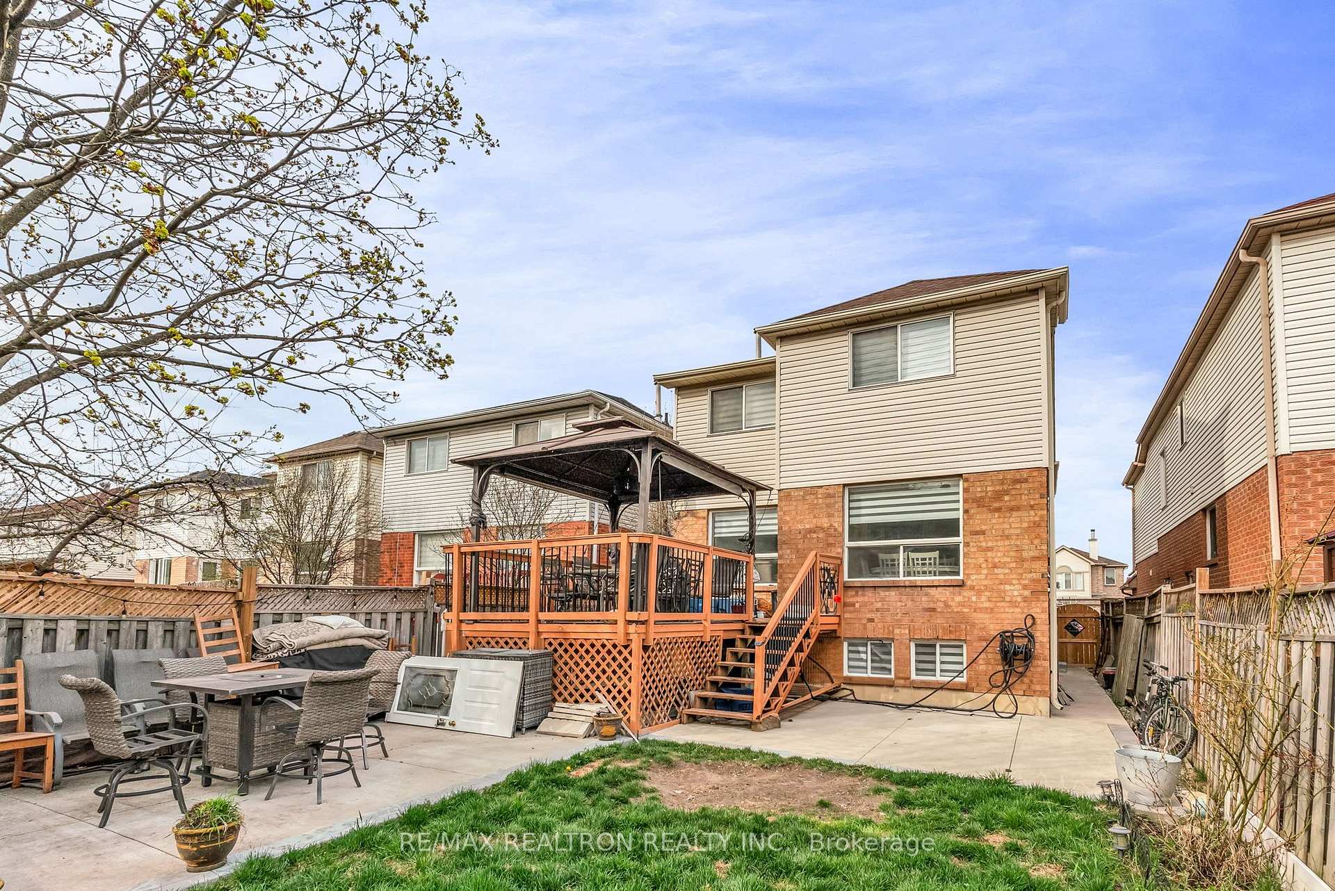 Photo 50 of 89 Beaconsfield Avenue, Brampton, Fletcher's West — HOMEH