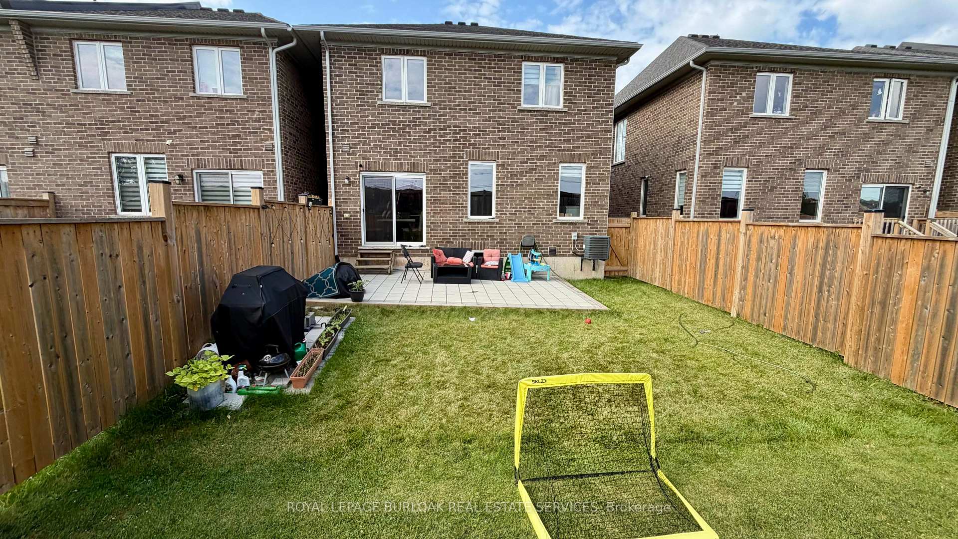 Photo 4 of 35 Pinot Crescent, Hamilton, Fruitland — HOMEH