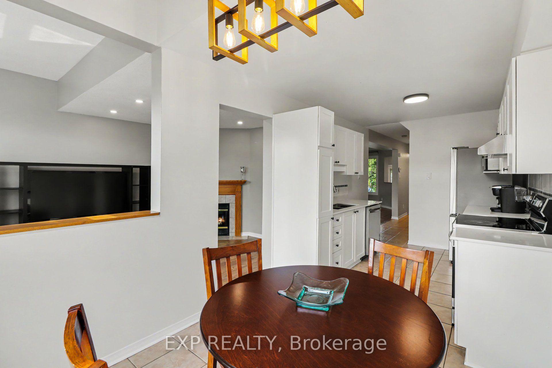 Photo 12 of 203 Duntroon Circle, Ottawa, Hunt Club Park/Greenboro — HOMEH