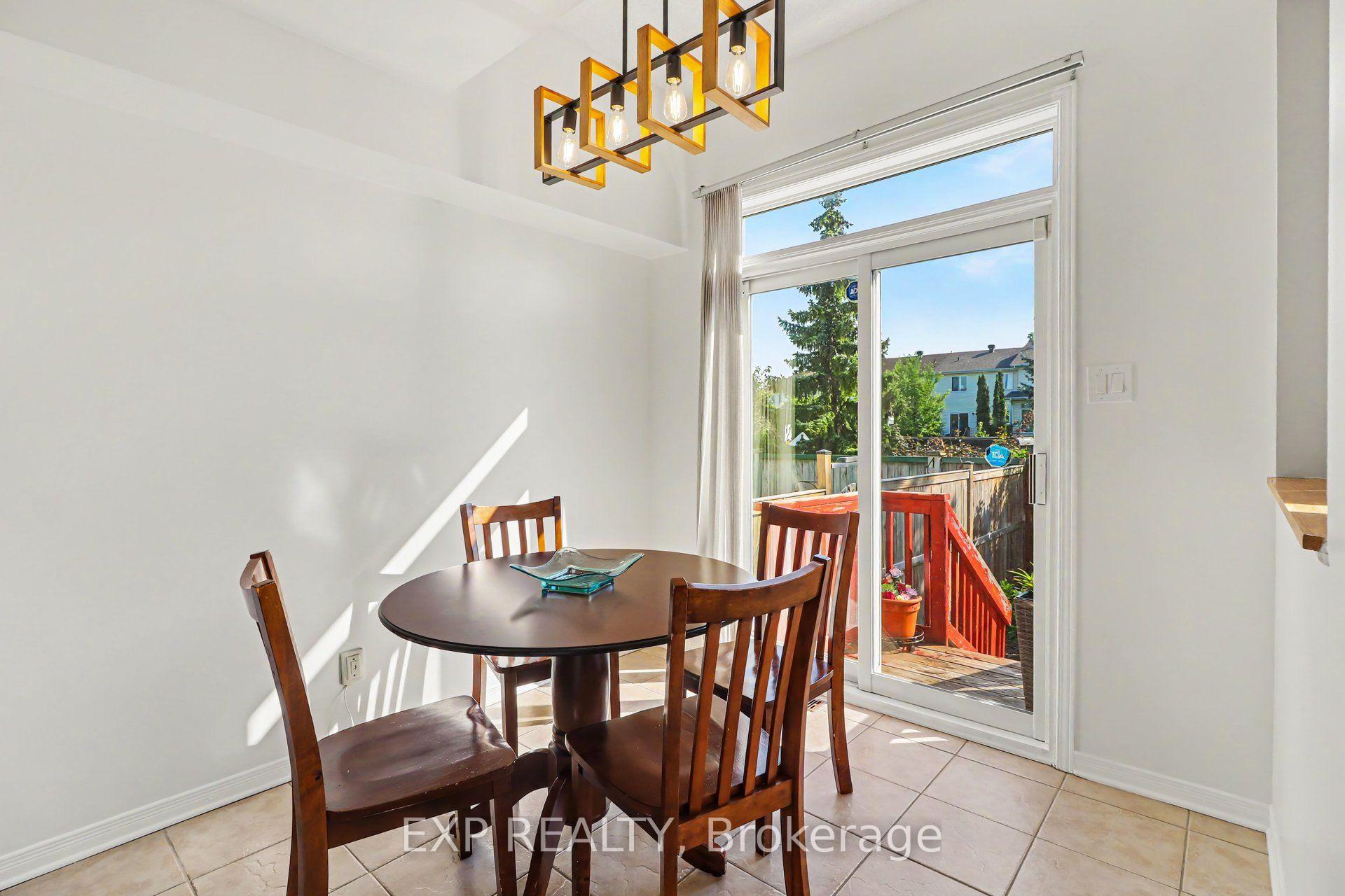 Photo 13 of 203 Duntroon Circle, Ottawa, Hunt Club Park/Greenboro — HOMEH