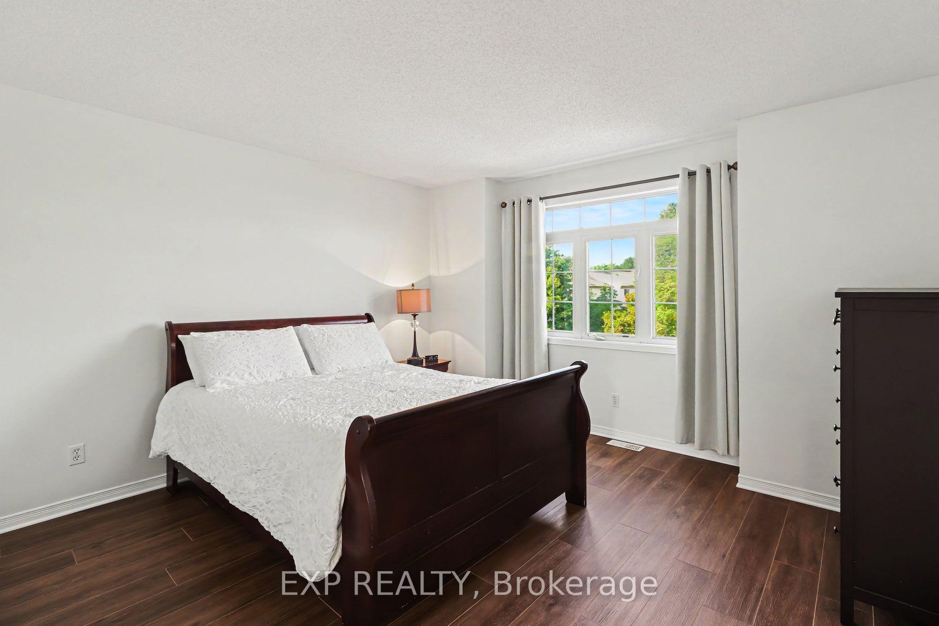 Photo 19 of 203 Duntroon Circle, Ottawa, Hunt Club Park/Greenboro — HOMEH