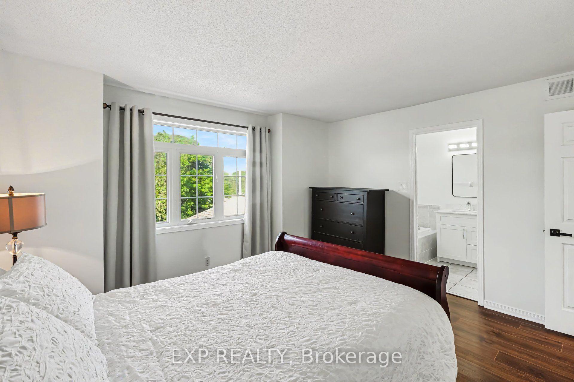 Photo 20 of 203 Duntroon Circle, Ottawa, Hunt Club Park/Greenboro — HOMEH
