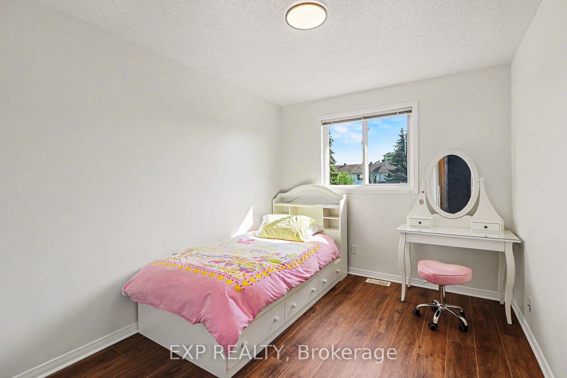 Photo 22 of 203 Duntroon Circle, Ottawa, Hunt Club Park/Greenboro — HOMEH