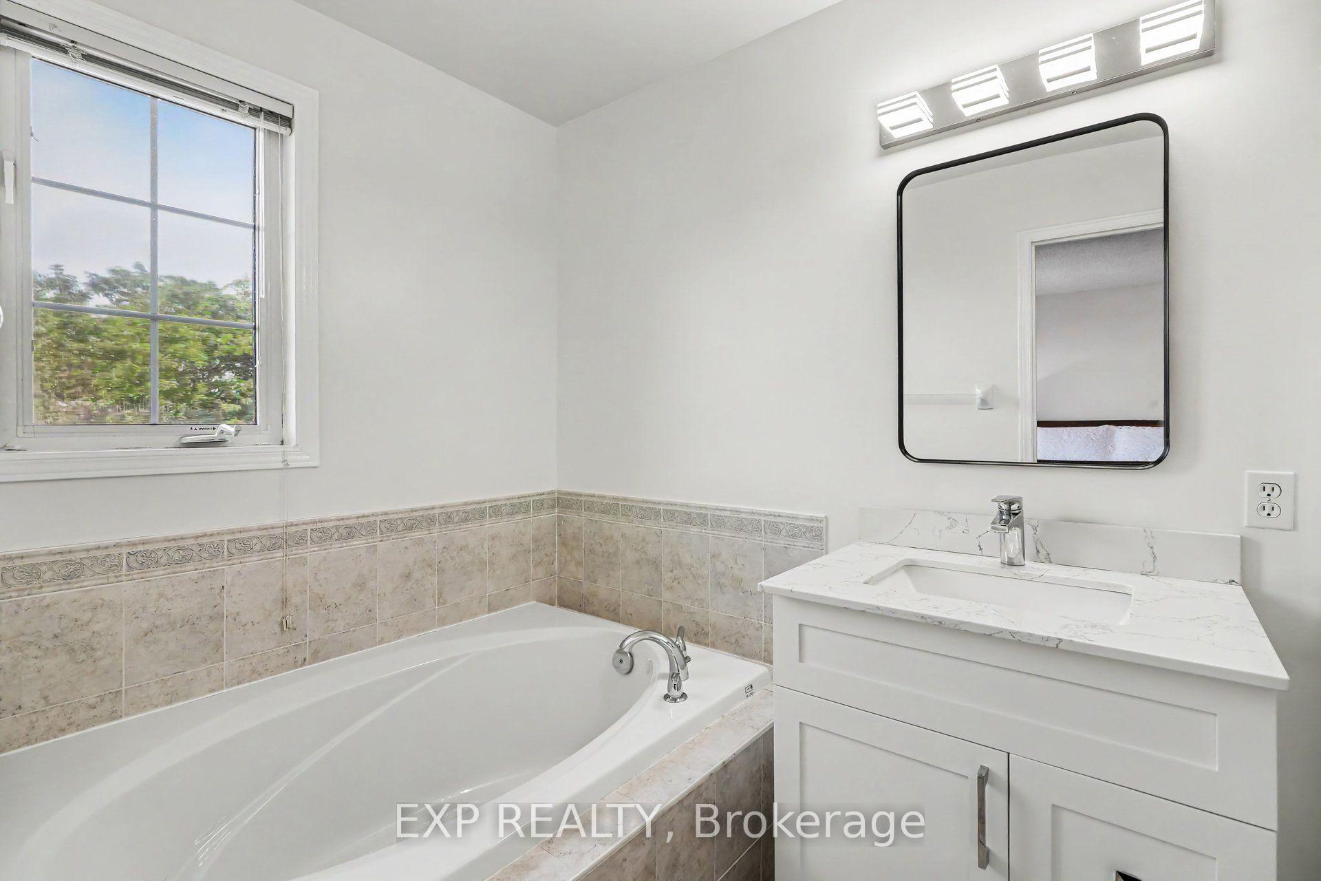 Photo 24 of 203 Duntroon Circle, Ottawa, Hunt Club Park/Greenboro — HOMEH