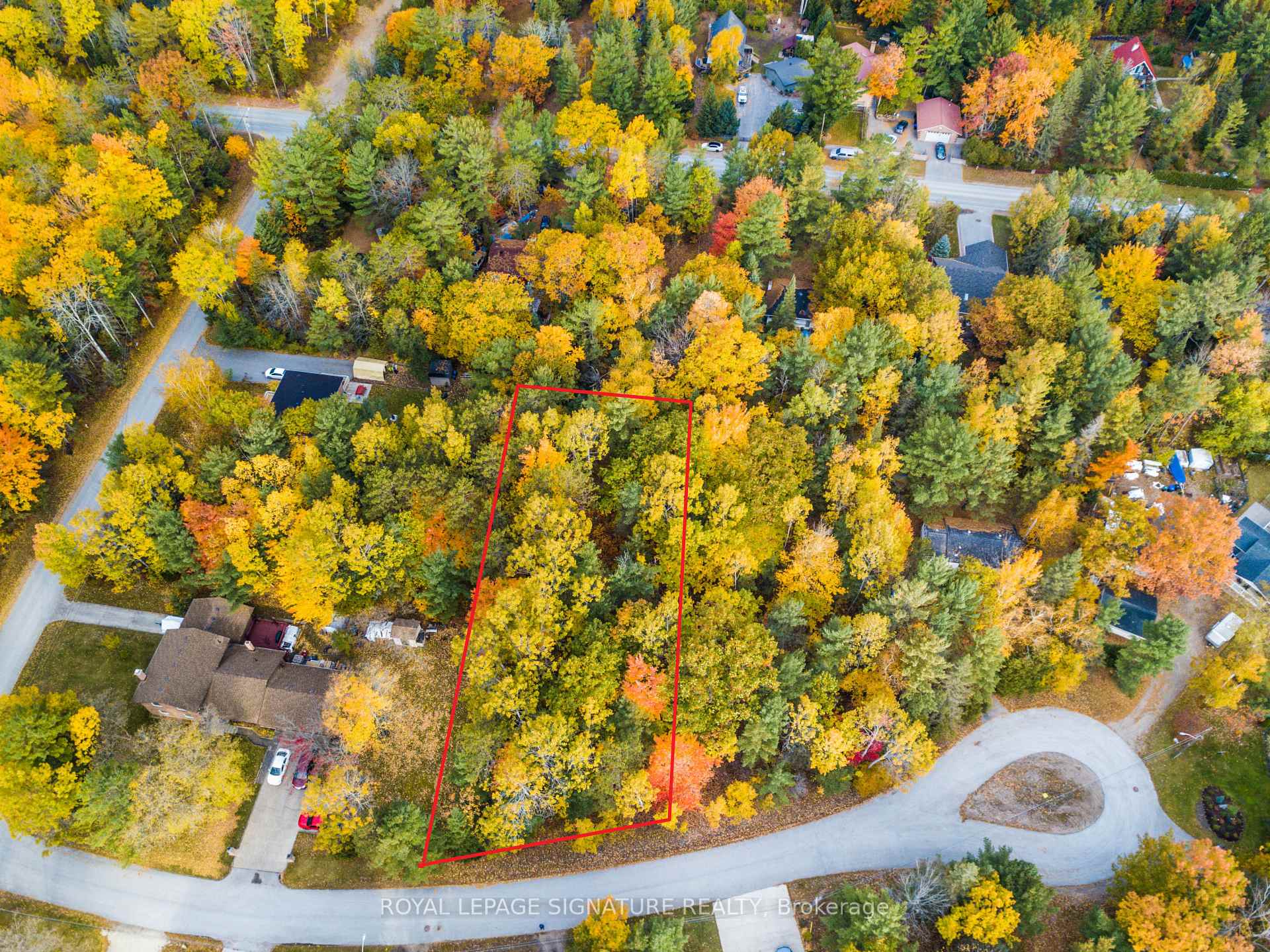 Photo 4 of 4 Nida Crescent, Wasaga Beach — HOMEH