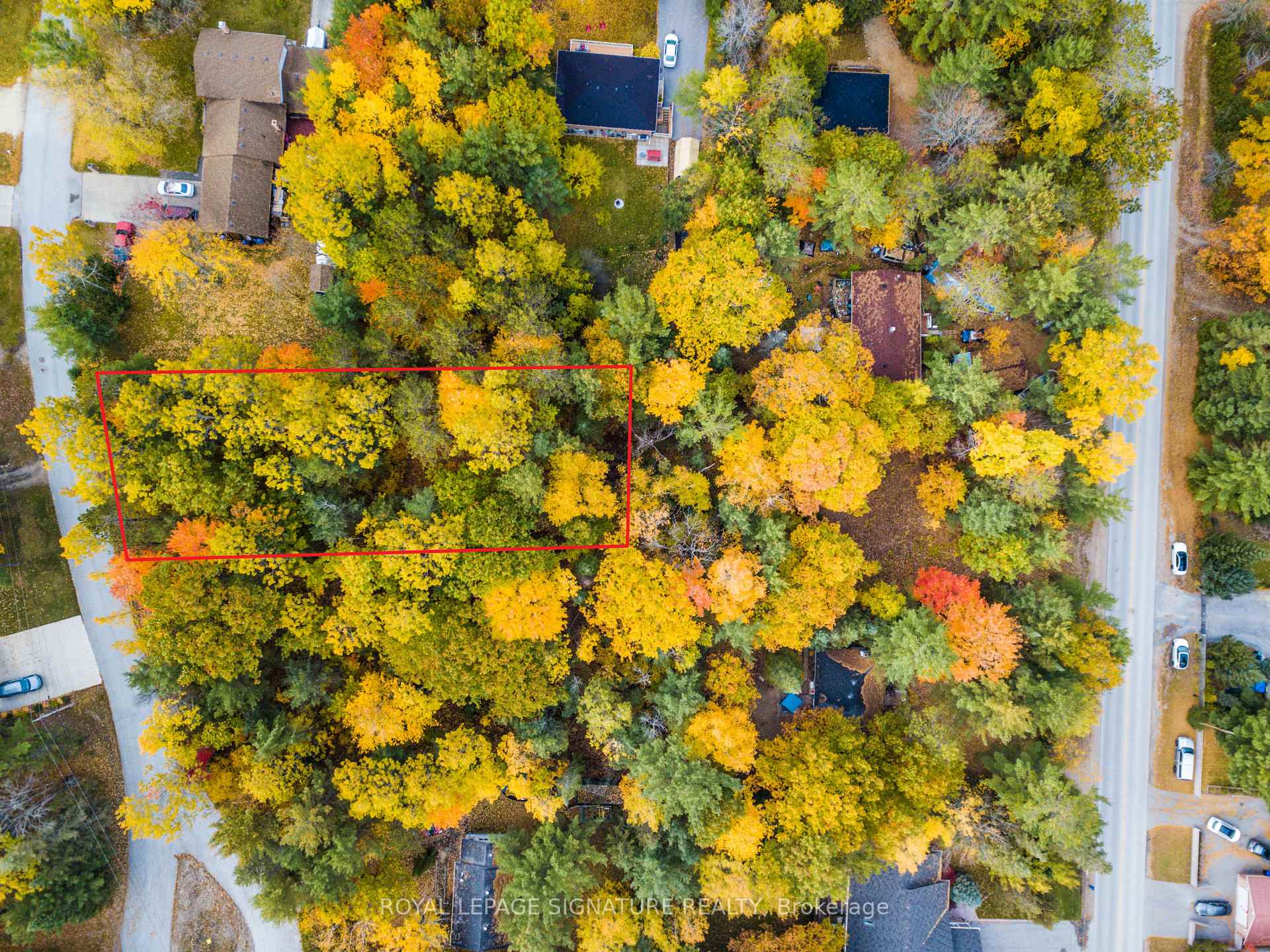Photo 6 of 4 Nida Crescent, Wasaga Beach — HOMEH