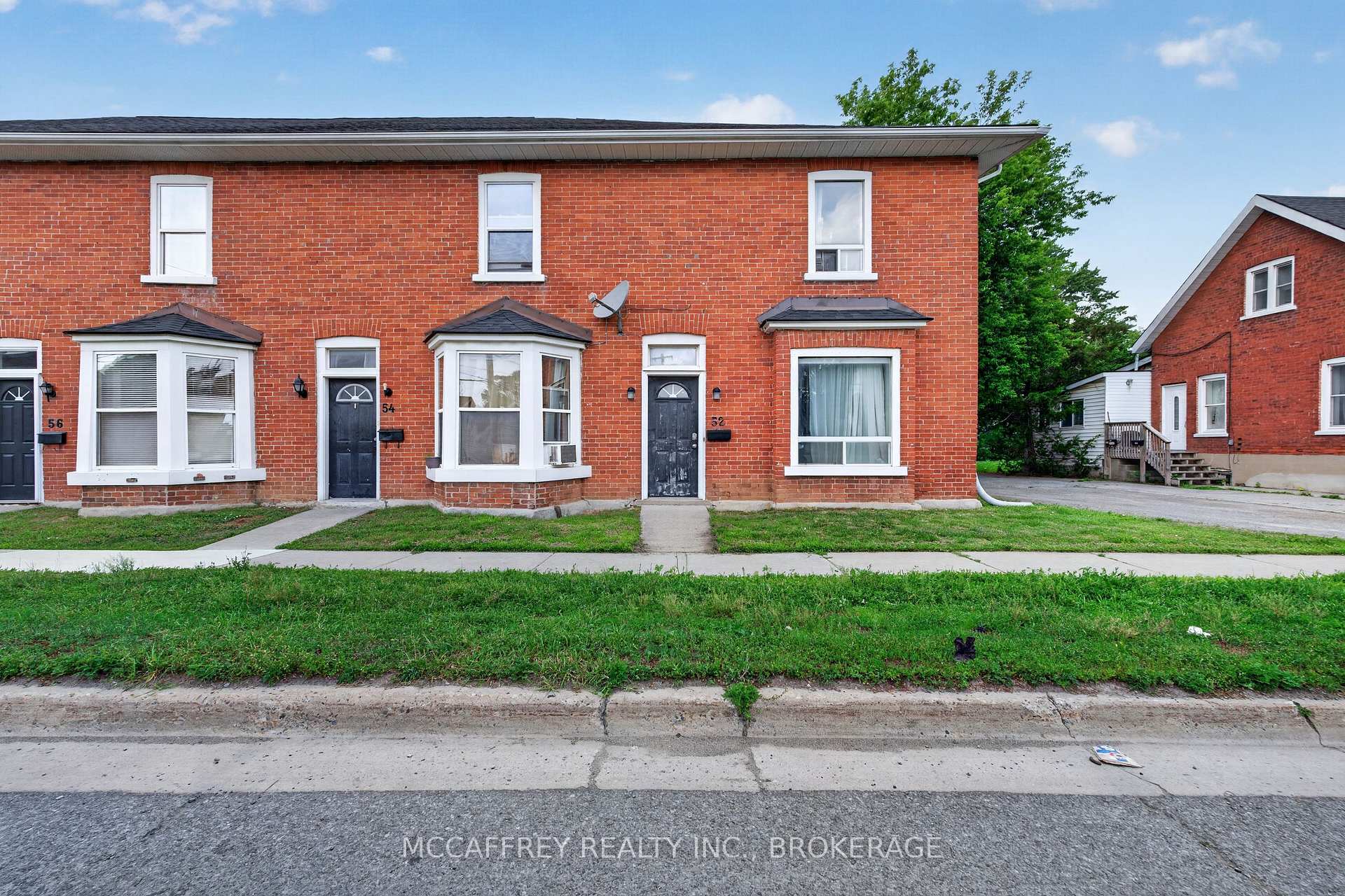 Photo 2 of 52 Moira Street W, Belleville, Belleville Ward — HOMEH