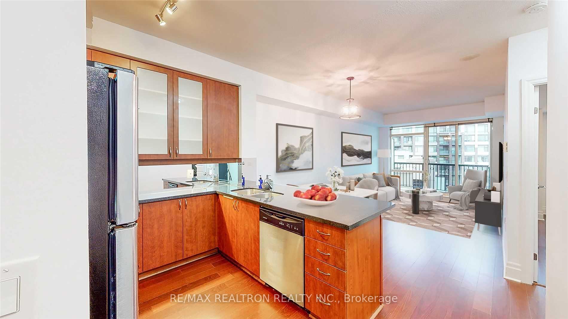 Photo 6 of Unit 701, 111 Upper Duke Crescent, Markham, Unionville — HOMEH