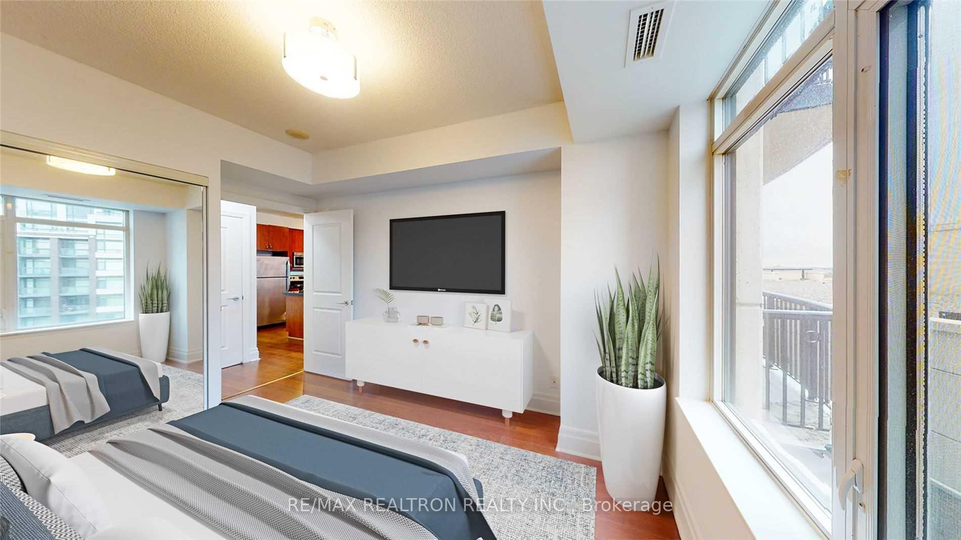 Photo 9 of Unit 701, 111 Upper Duke Crescent, Markham, Unionville — HOMEH