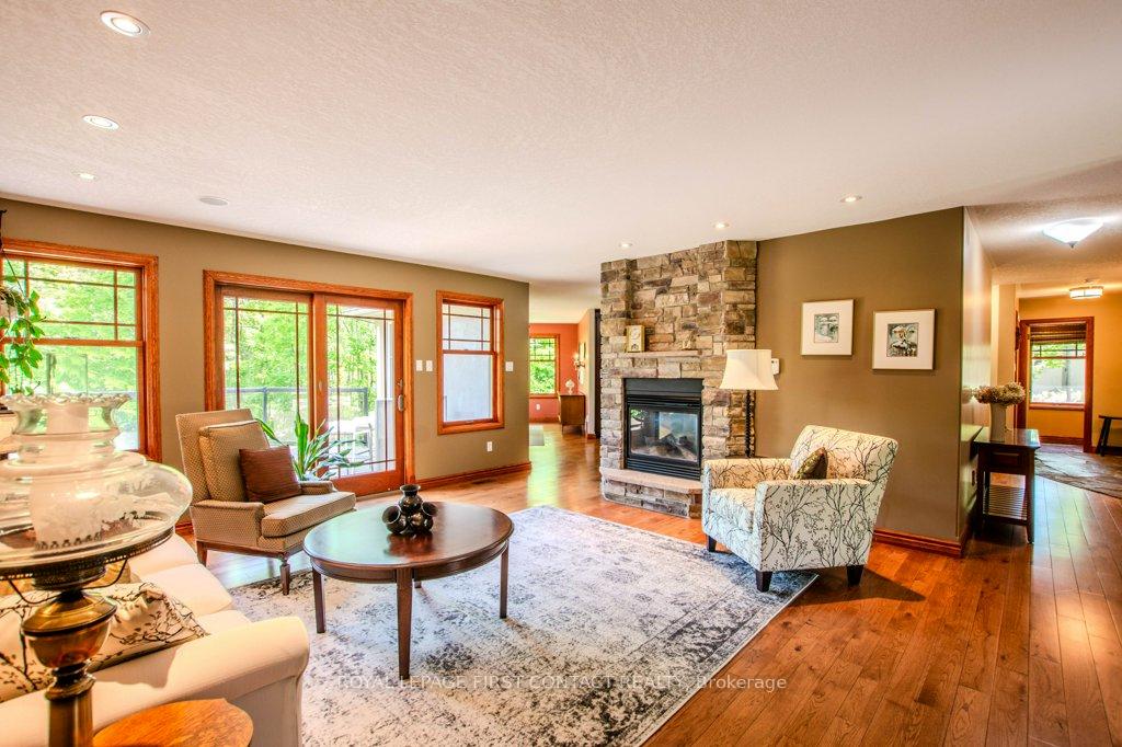 Photo 8 of 7 Nevis Ridge Drive, Oro-Medonte, Rural Oro-Medonte — HOMEH