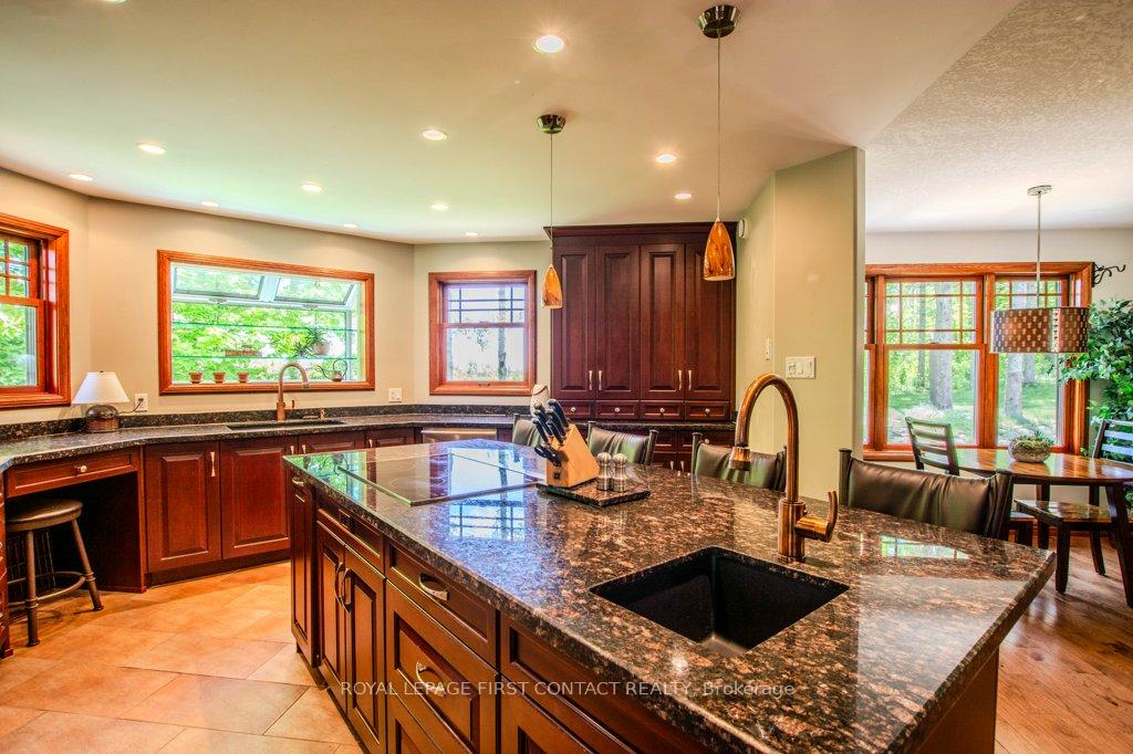 Photo 12 of 7 Nevis Ridge Drive, Oro-Medonte, Rural Oro-Medonte — HOMEH