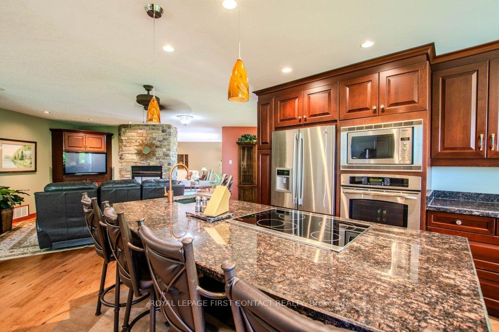 Photo 15 of 7 Nevis Ridge Drive, Oro-Medonte, Rural Oro-Medonte — HOMEH
