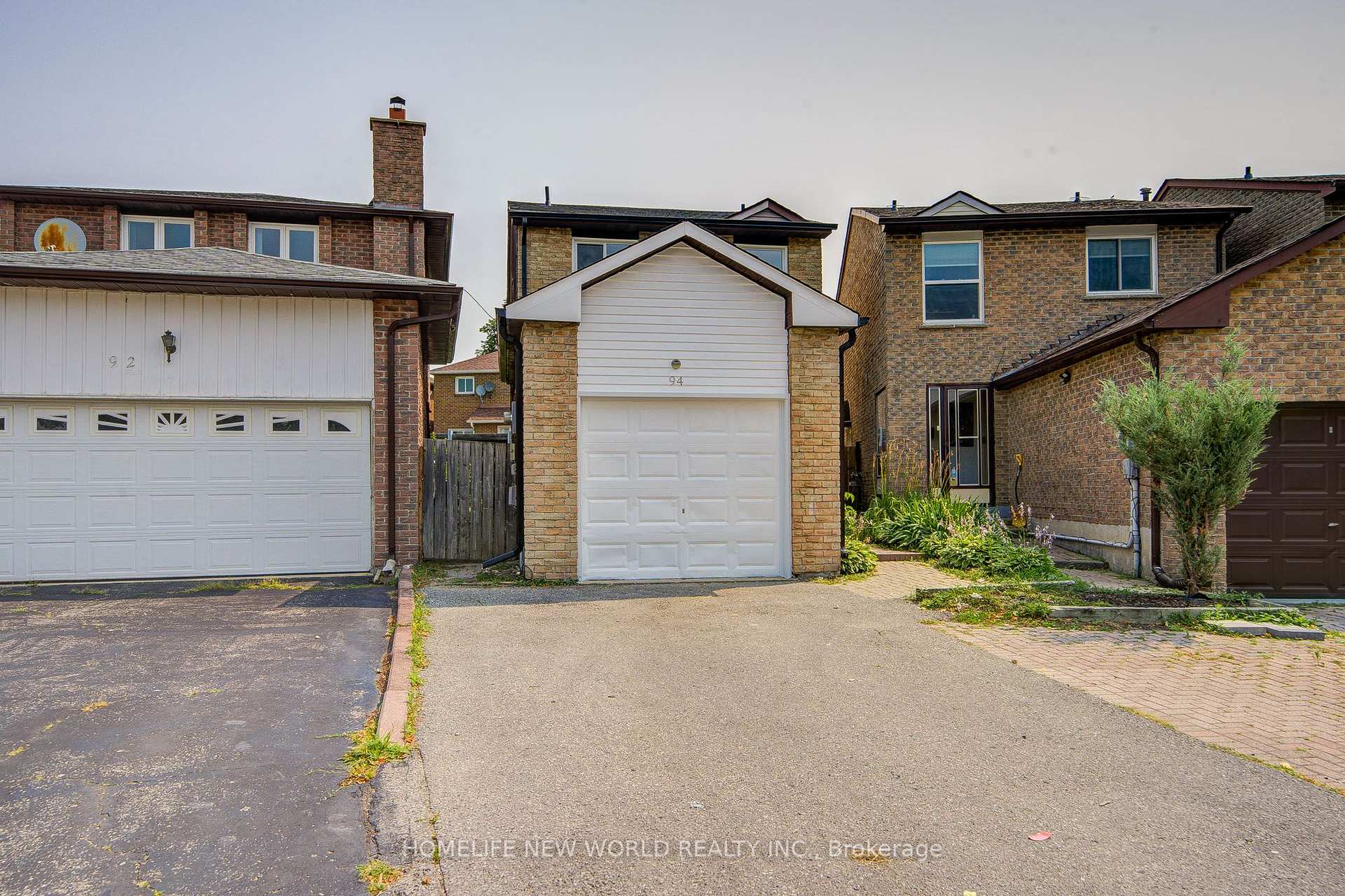 Photo 4 of 94 Hord Crescent, Vaughan, Lakeview Estates — HOMEH