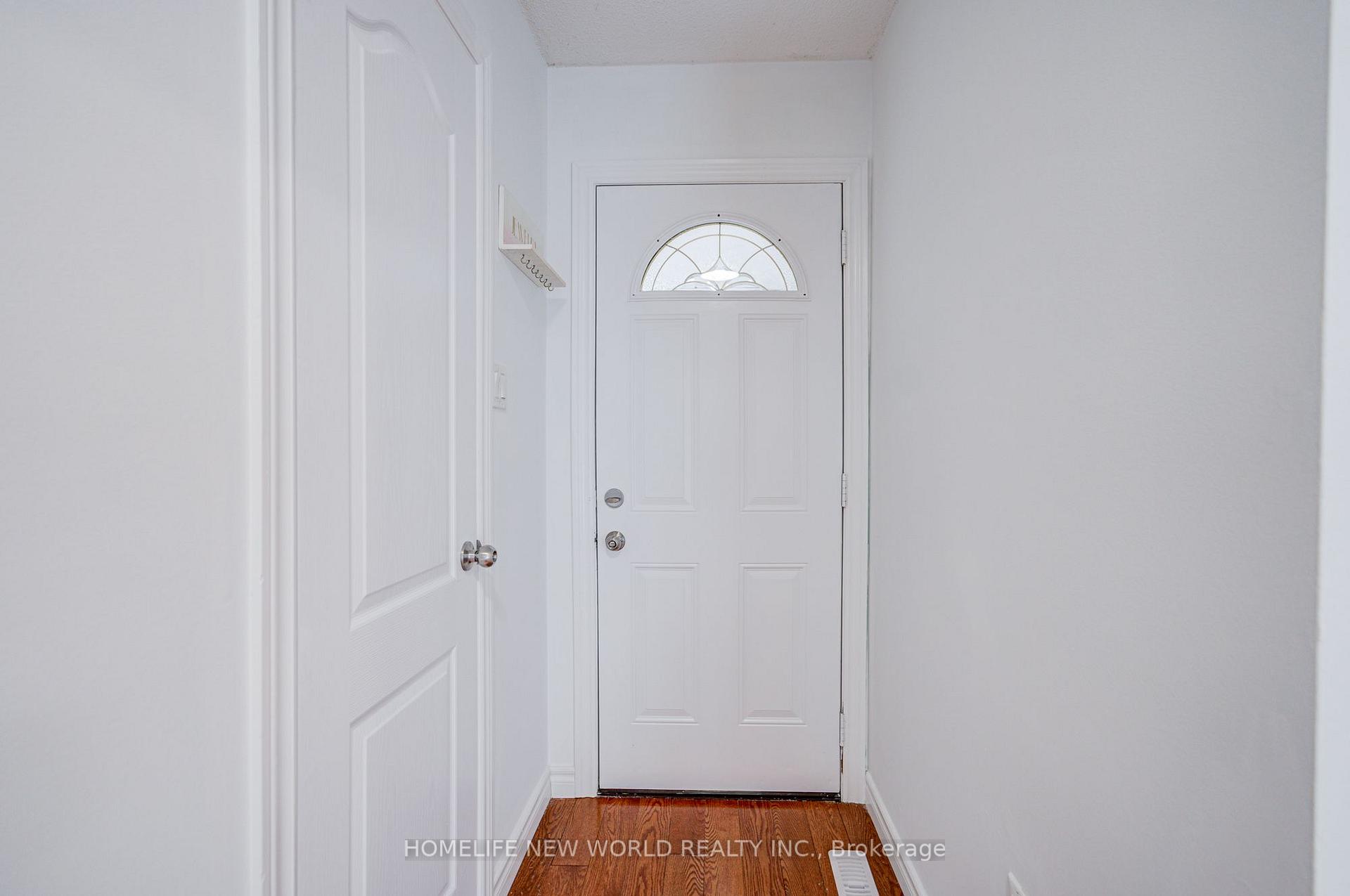 Photo 8 of 94 Hord Crescent, Vaughan, Lakeview Estates — HOMEH