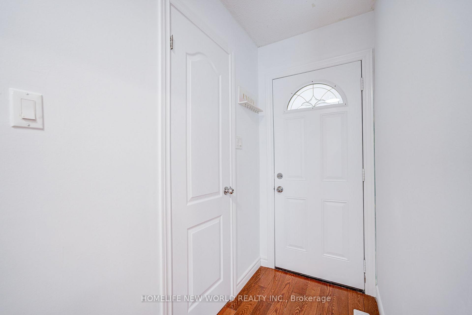 Photo 9 of 94 Hord Crescent, Vaughan, Lakeview Estates — HOMEH