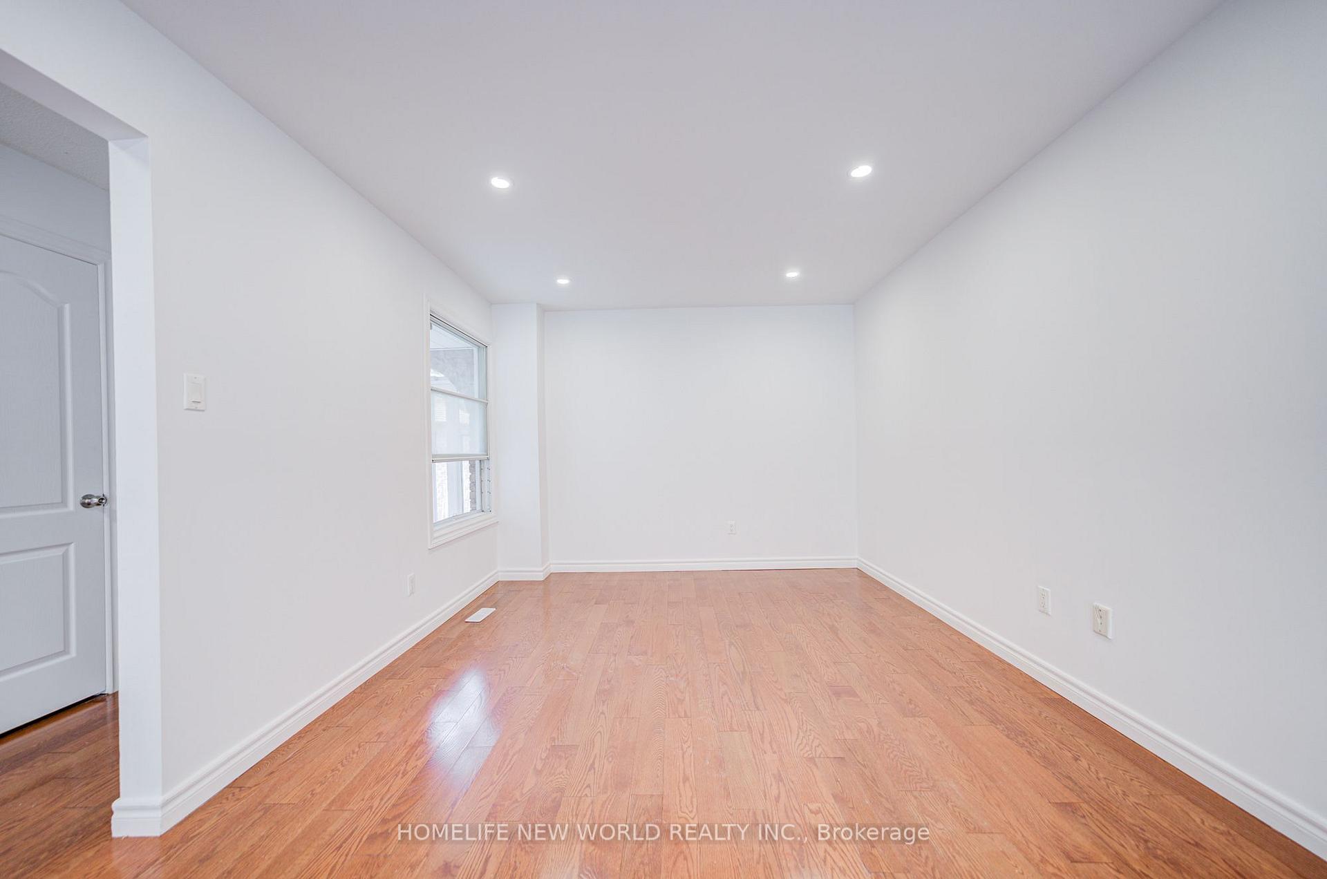 Photo 14 of 94 Hord Crescent, Vaughan, Lakeview Estates — HOMEH