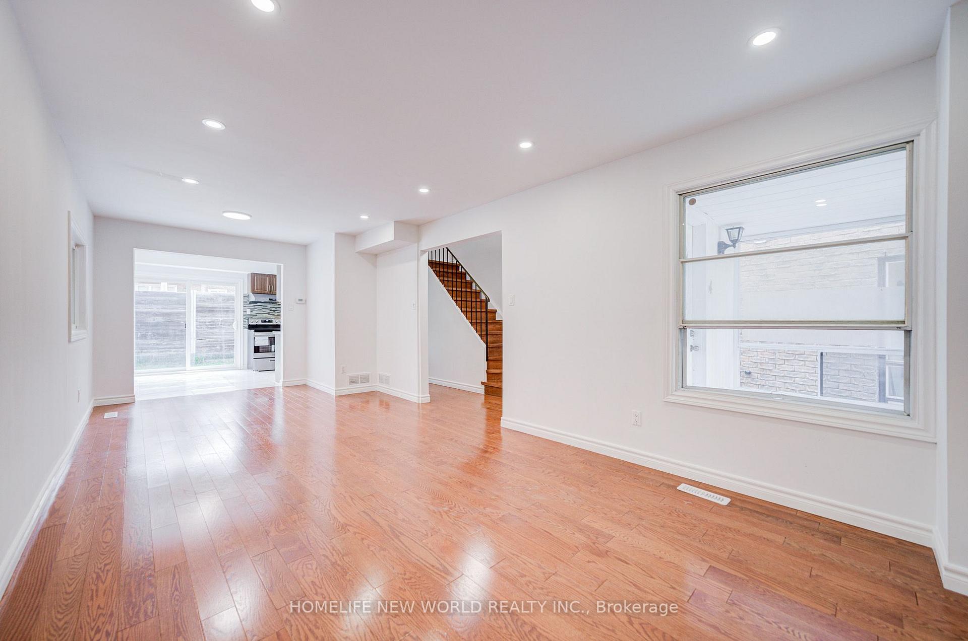 Photo 15 of 94 Hord Crescent, Vaughan, Lakeview Estates — HOMEH