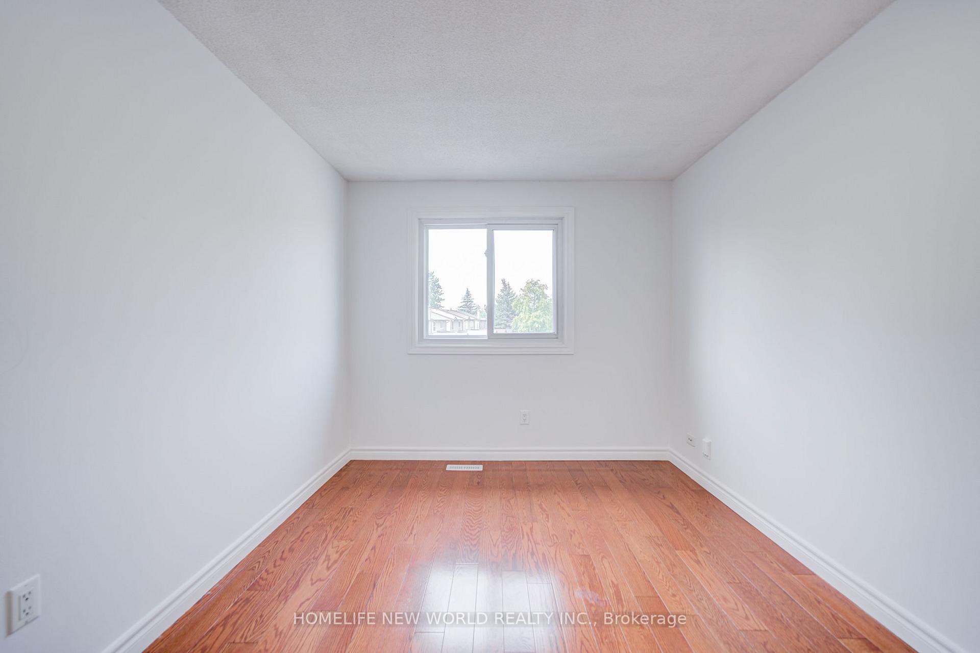 Photo 39 of 94 Hord Crescent, Vaughan, Lakeview Estates — HOMEH
