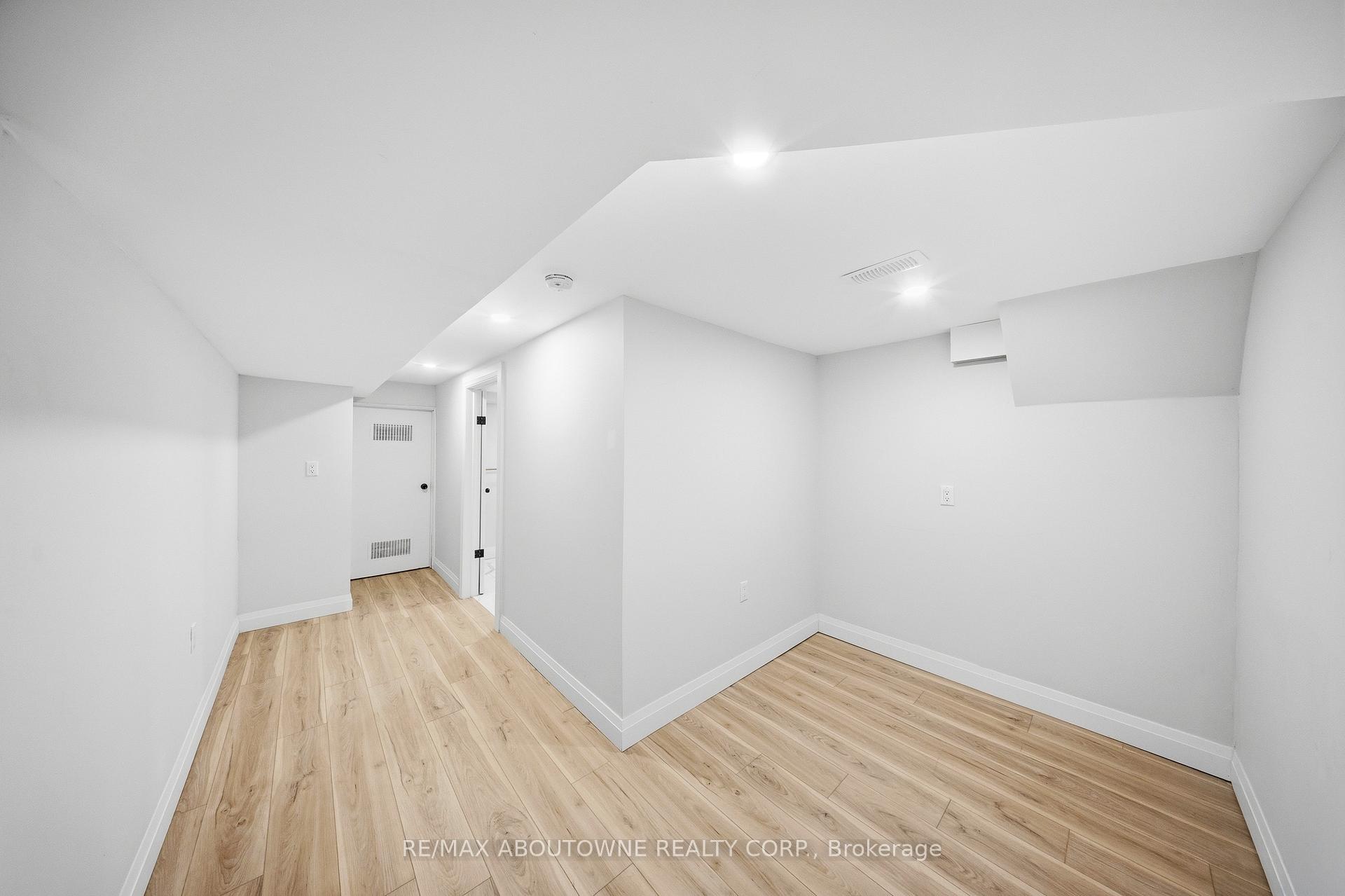 Photo 19 of 154 Lakeside Drive, Grimsby, Grimsby Beach — HOMEH