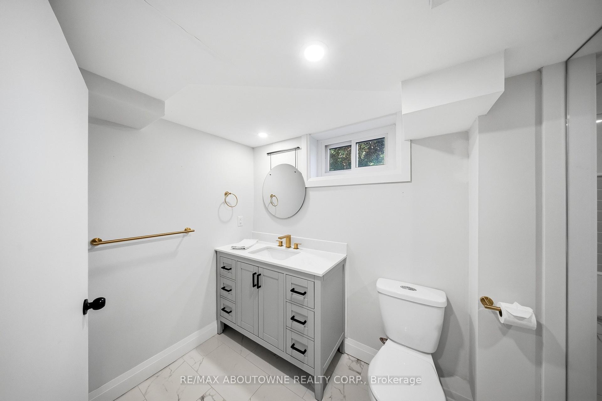 Photo 20 of 154 Lakeside Drive, Grimsby, Grimsby Beach — HOMEH