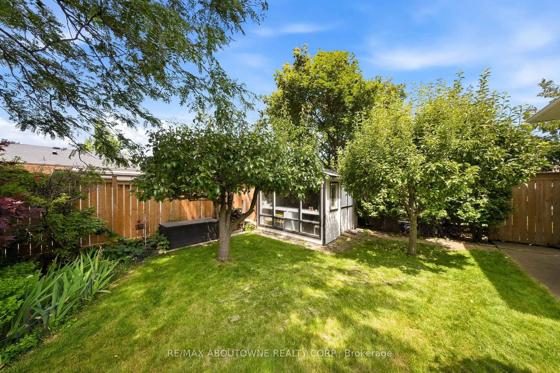 Photo 28 of 154 Lakeside Drive, Grimsby, Grimsby Beach — HOMEH