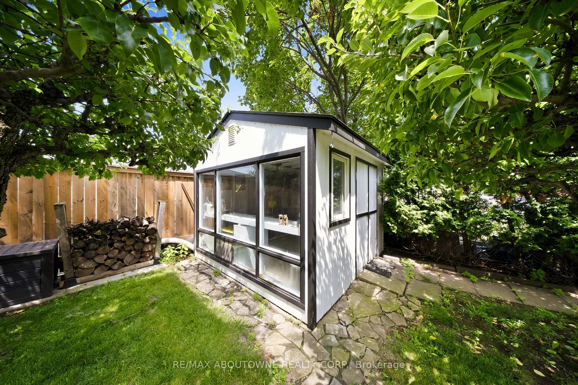 Photo 29 of 154 Lakeside Drive, Grimsby, Grimsby Beach — HOMEH