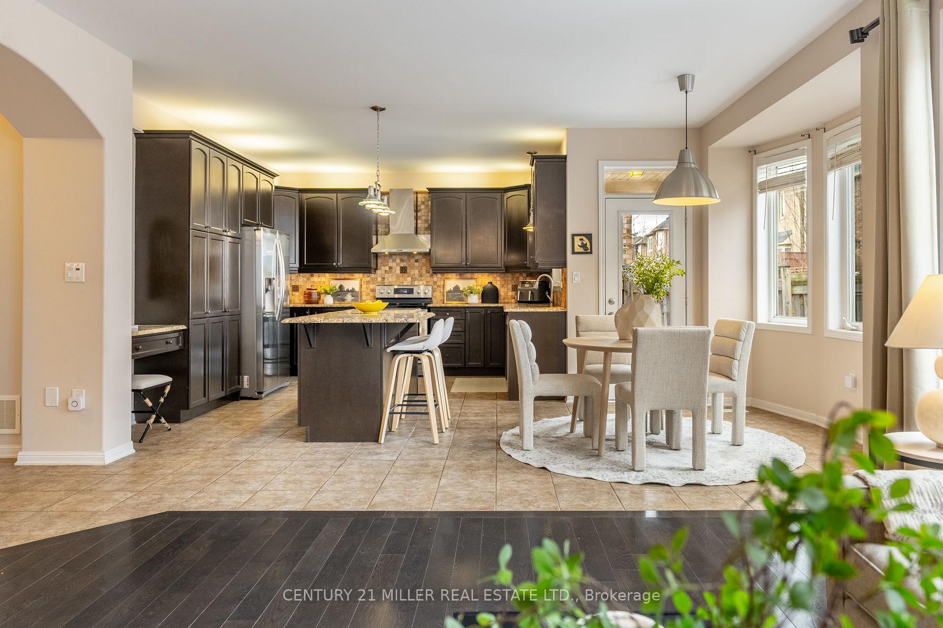 Photo 23 of 468 Coombs Court, Milton, Scott — HOMEH
