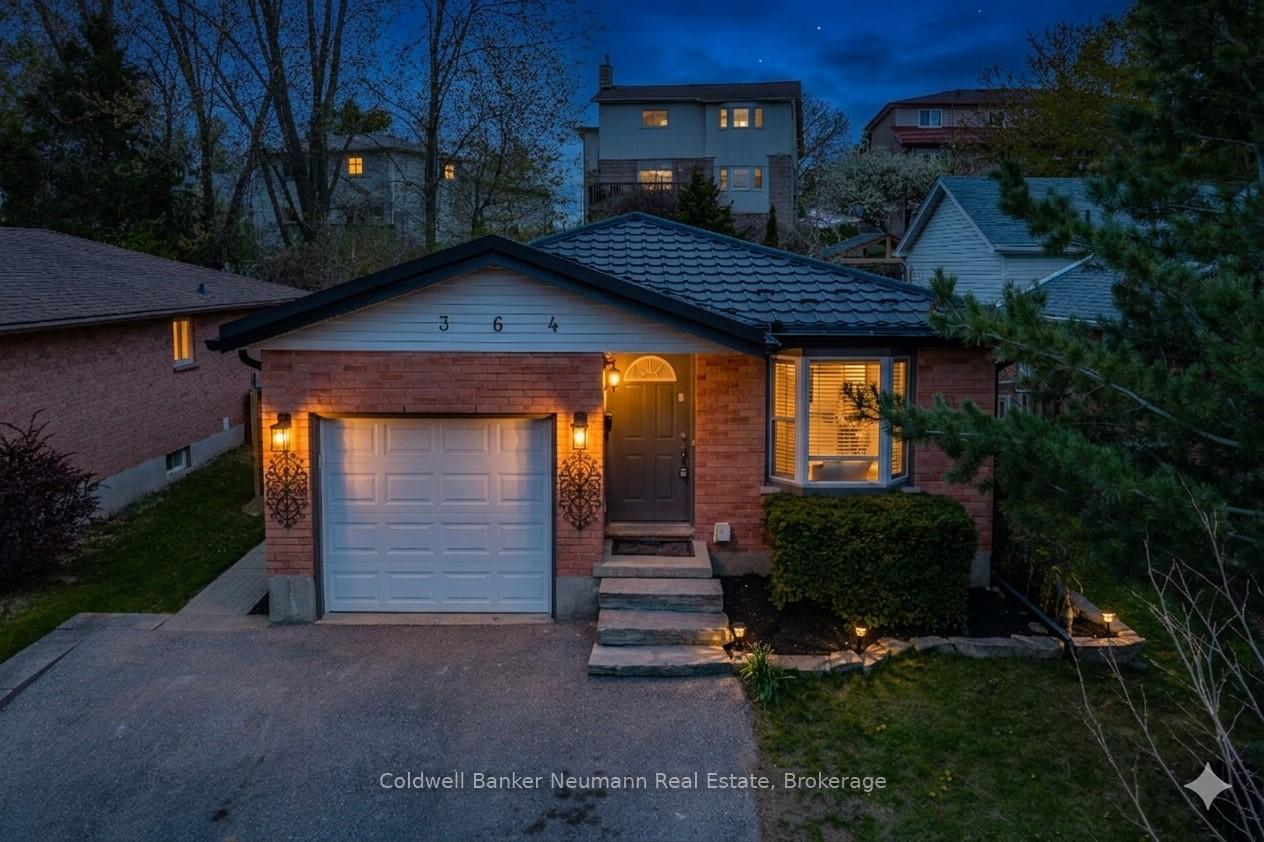 Photo 2 of 364 Imperial Road S, Guelph, Willow West/Sugarbush/West Acres — HOMEH