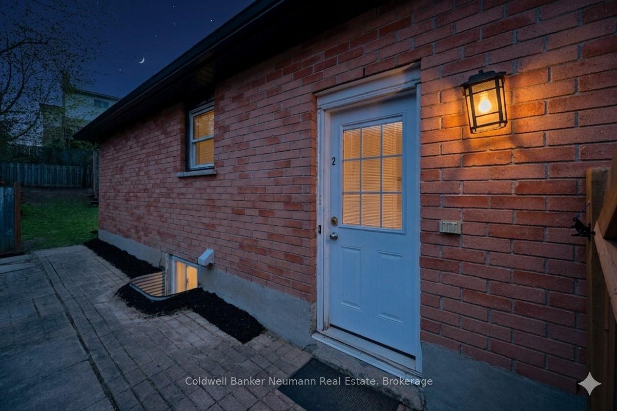 Photo 21 of 364 Imperial Road S, Guelph, Willow West/Sugarbush/West Acres — HOMEH