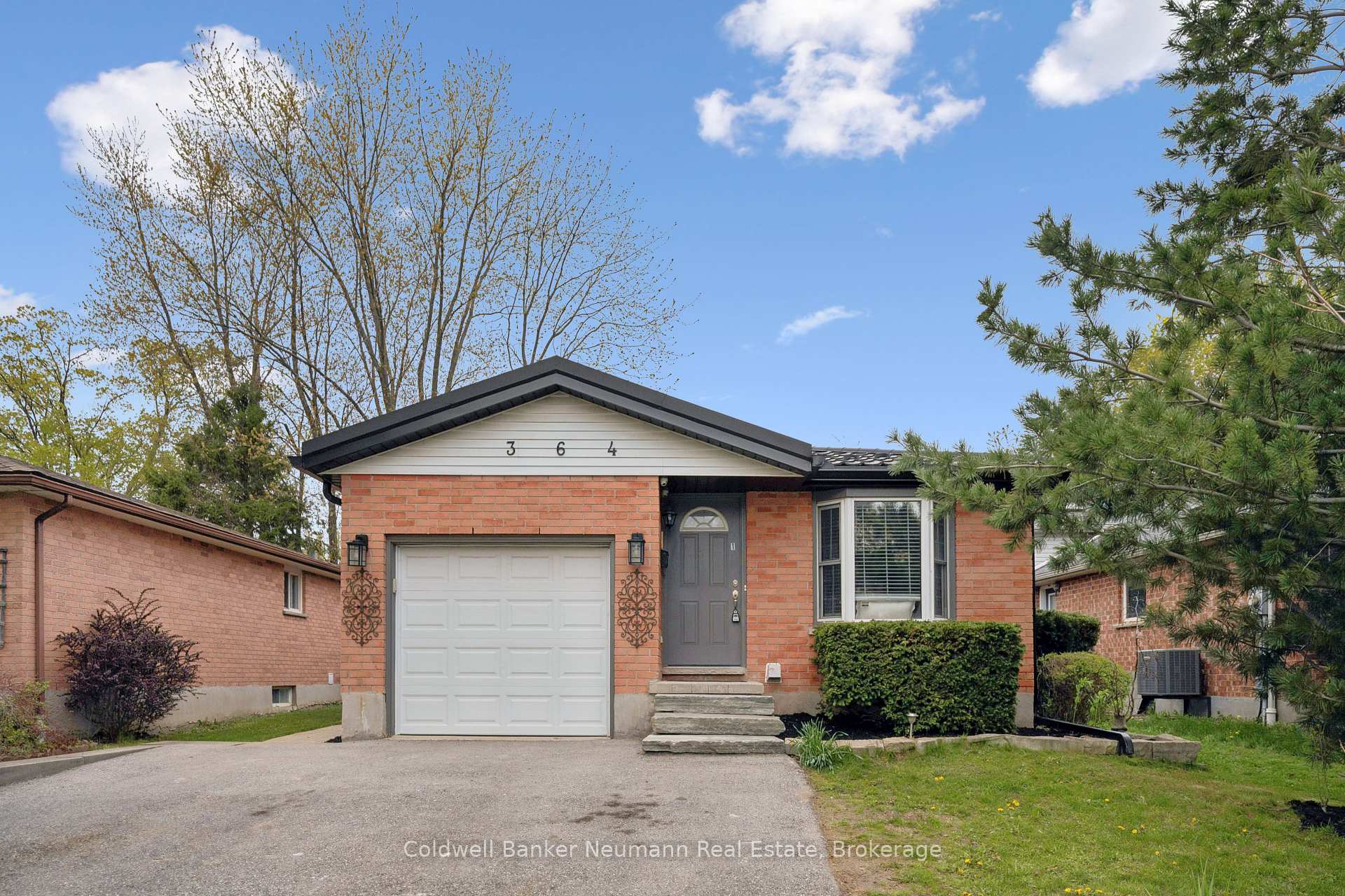 Photo 37 of 364 Imperial Road S, Guelph, Willow West/Sugarbush/West Acres — HOMEH