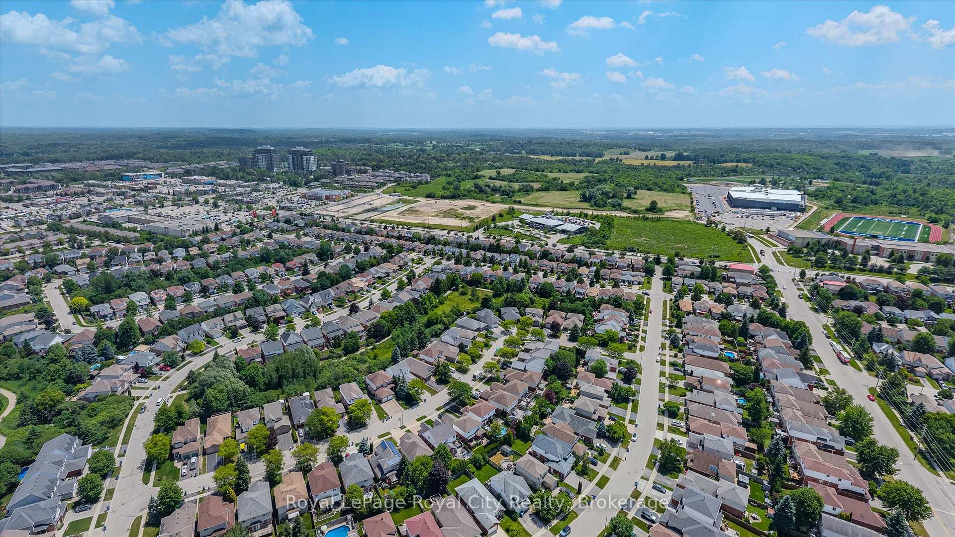 Photo 47 of 17 Carroll Crescent, Guelph, Clairfields/Hanlon Business Park — HOMEH