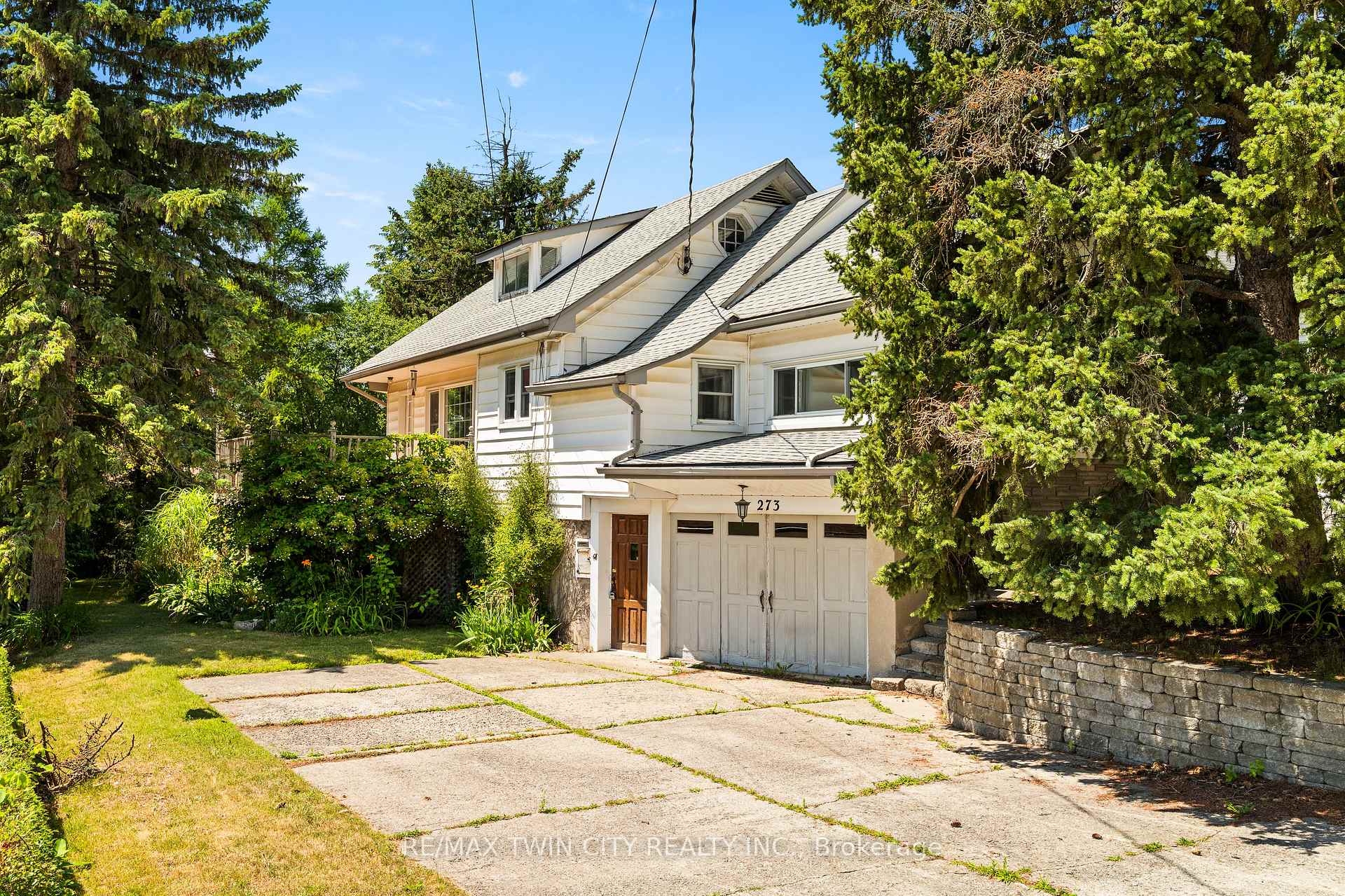 Photo 2 of 273 Thaler Avenue, Kitchener, Chicopee/Freeport — HOMEH