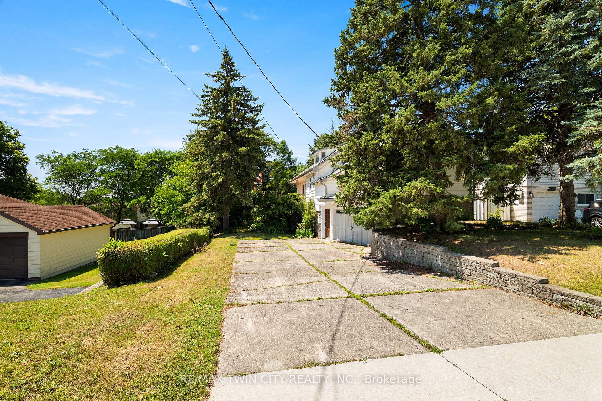 Photo 31 of 273 Thaler Avenue, Kitchener, Chicopee/Freeport — HOMEH