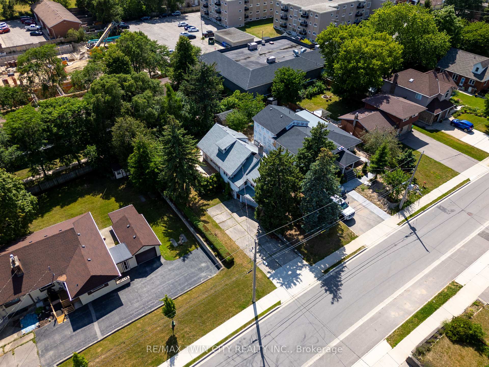 Photo 38 of 273 Thaler Avenue, Kitchener, Chicopee/Freeport — HOMEH