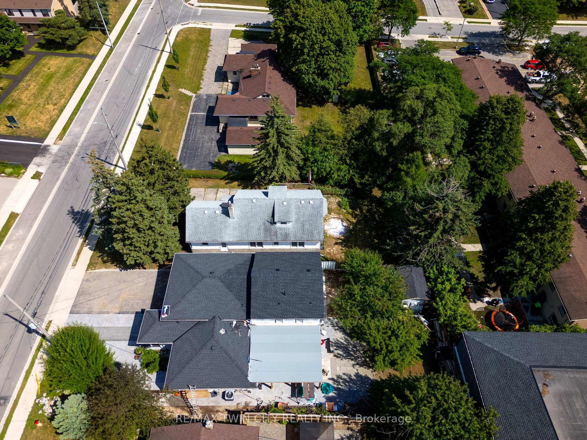 Photo 41 of 273 Thaler Avenue, Kitchener, Chicopee/Freeport — HOMEH