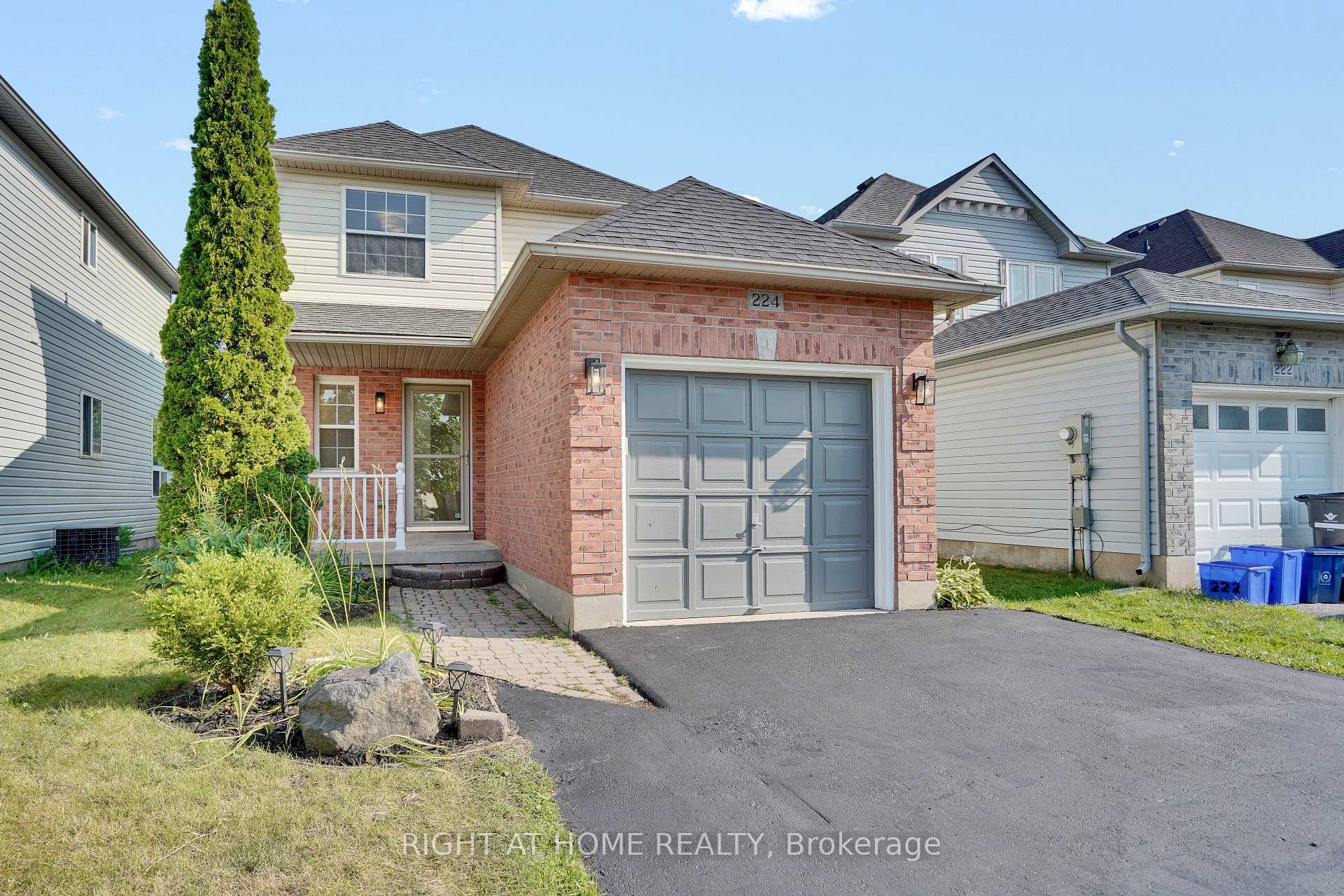 Photo 2 of 224 Hilltop Drive, North Dumfries, Ayr — HOMEH