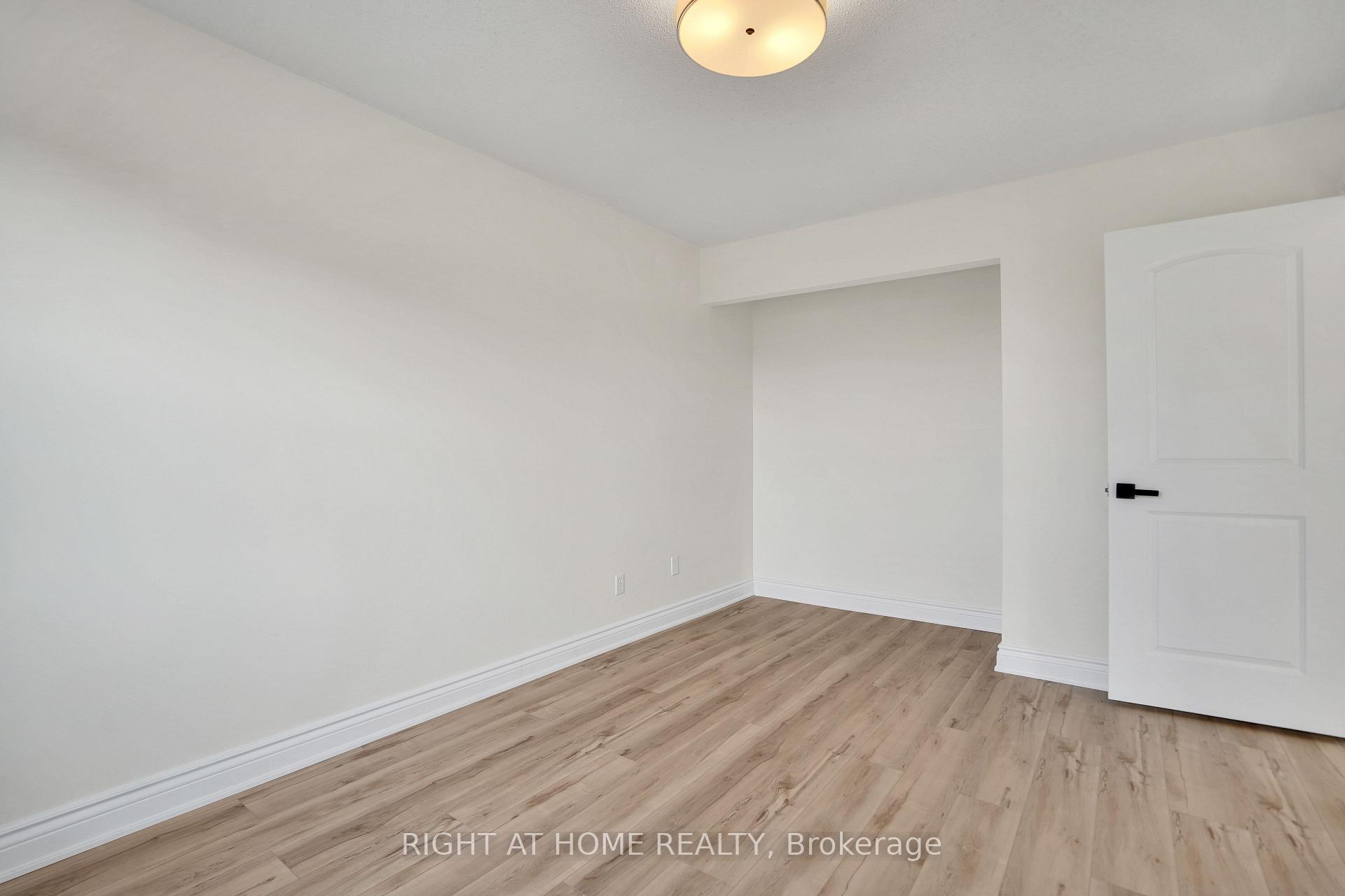 Photo 28 of 224 Hilltop Drive, North Dumfries, Ayr — HOMEH