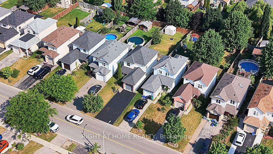 Photo 37 of 224 Hilltop Drive, North Dumfries, Ayr — HOMEH