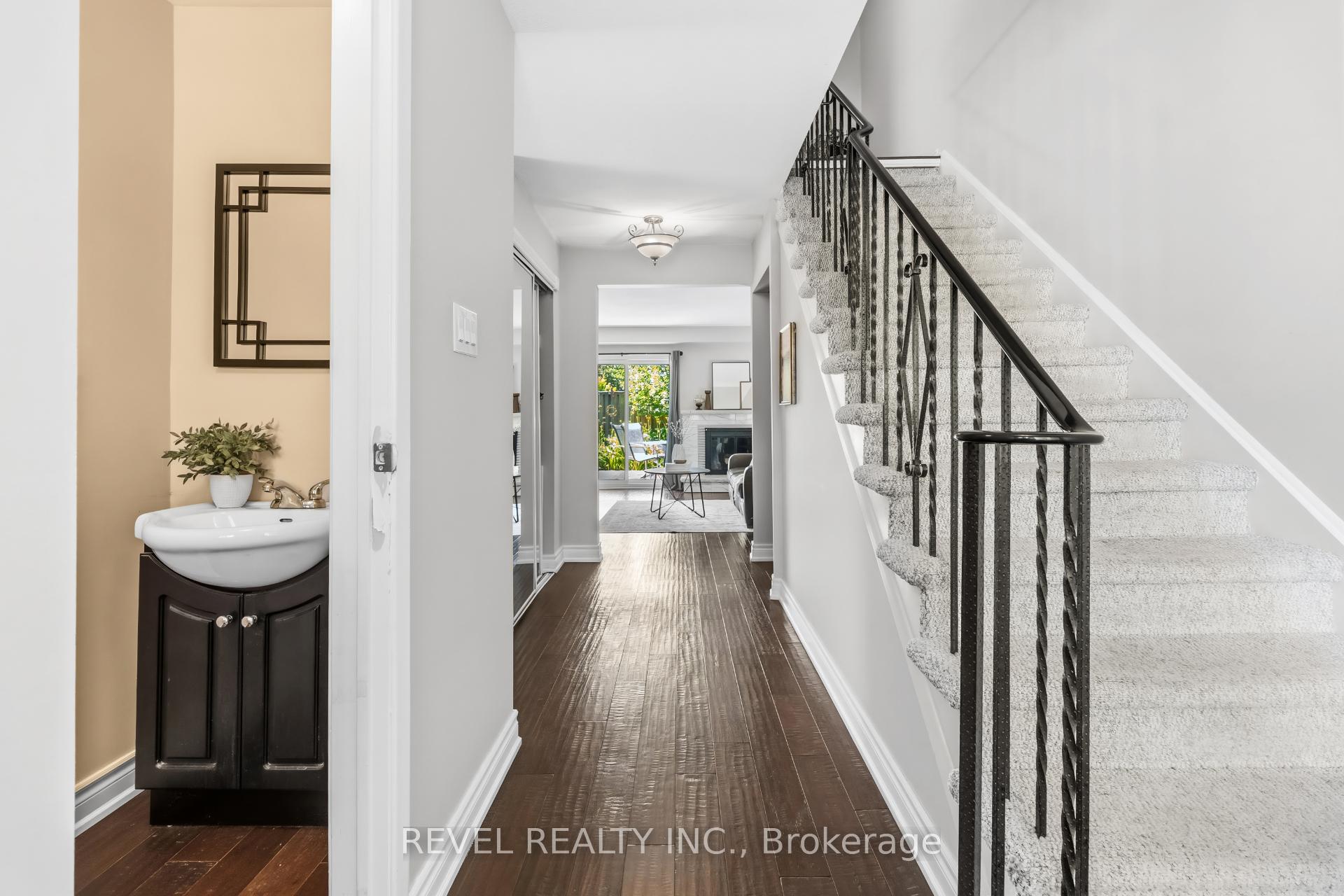 Photo 3 of 2996 Salerno Crescent, Mississauga, Meadowvale — HOMEH