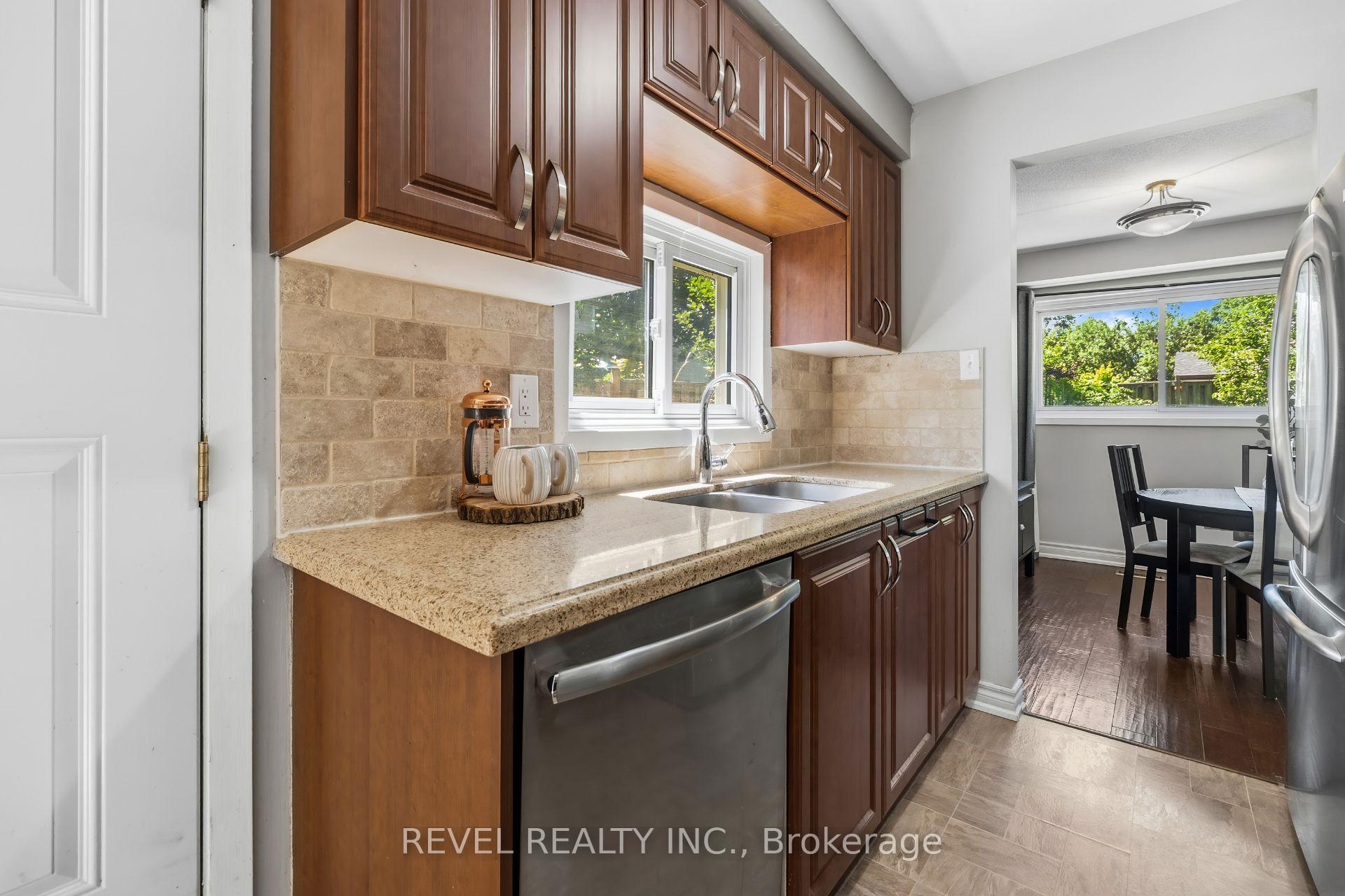Photo 13 of 2996 Salerno Crescent, Mississauga, Meadowvale — HOMEH