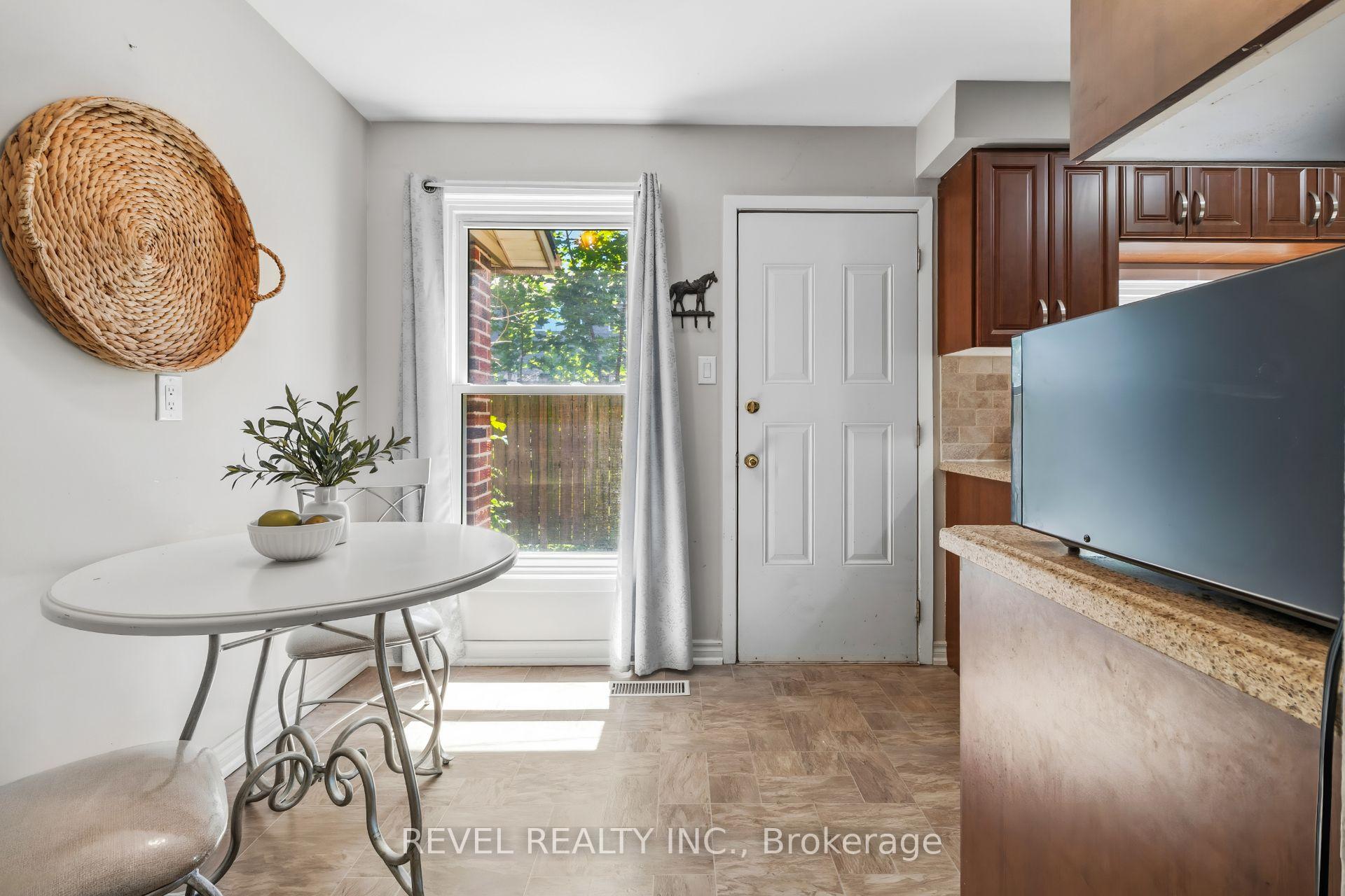 Photo 16 of 2996 Salerno Crescent, Mississauga, Meadowvale — HOMEH