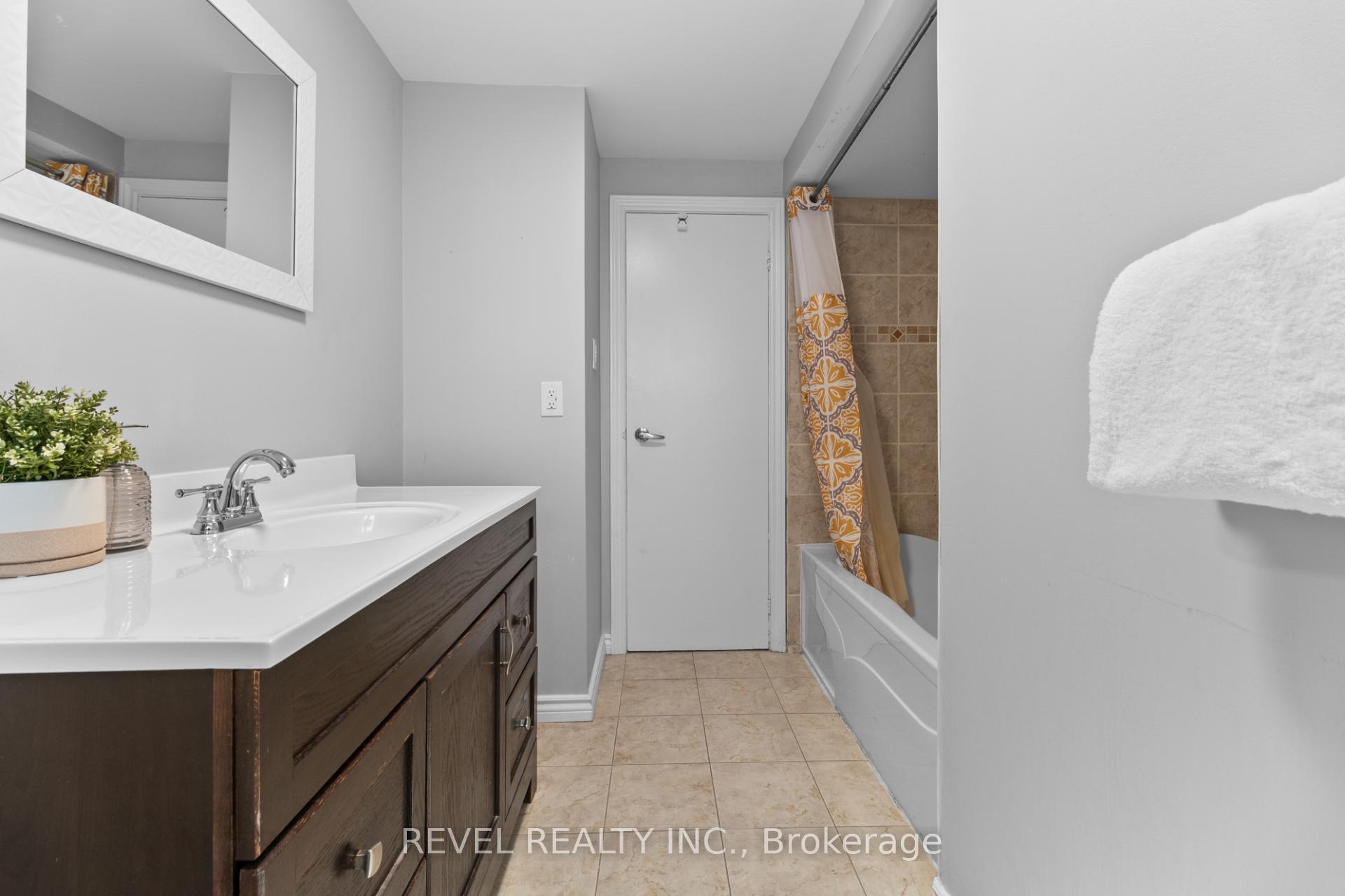 Photo 22 of 2996 Salerno Crescent, Mississauga, Meadowvale — HOMEH