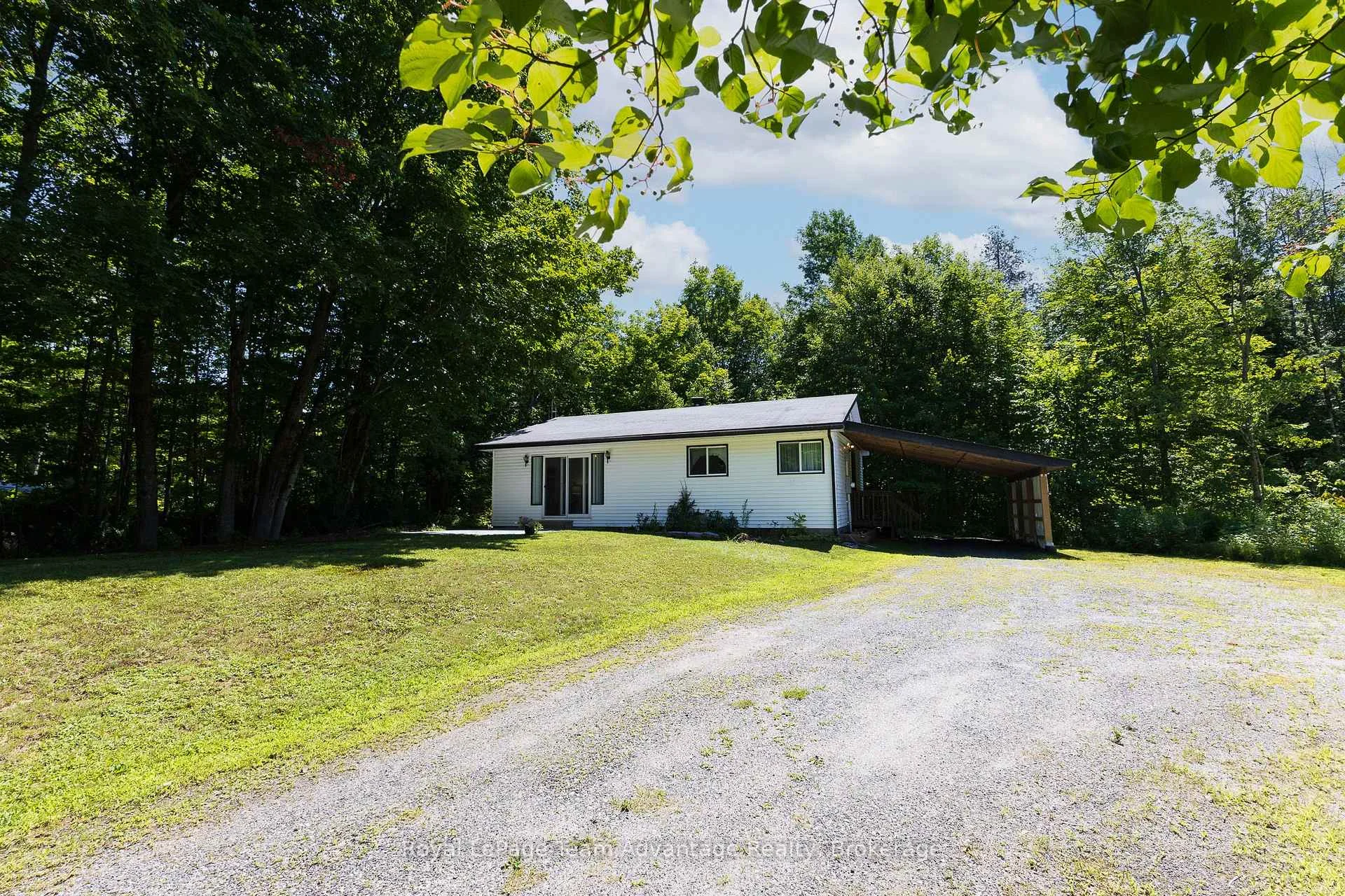 Photo 9 of 51 Miller Drive, McDougall — HOMEH