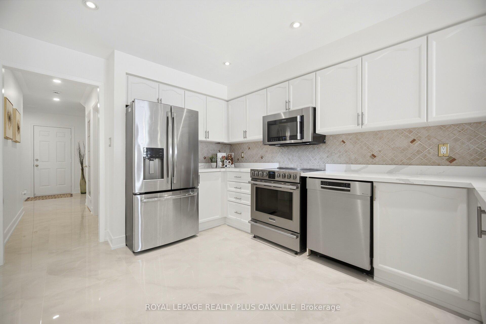 Photo 16 of 5275 Ruperts Gate Drive, Mississauga, Central Erin Mills — HOMEH